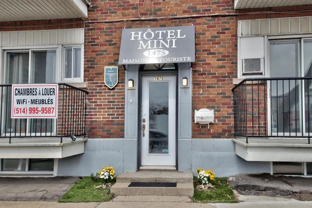 Balcony/Terrace in Hotel Mini Inc