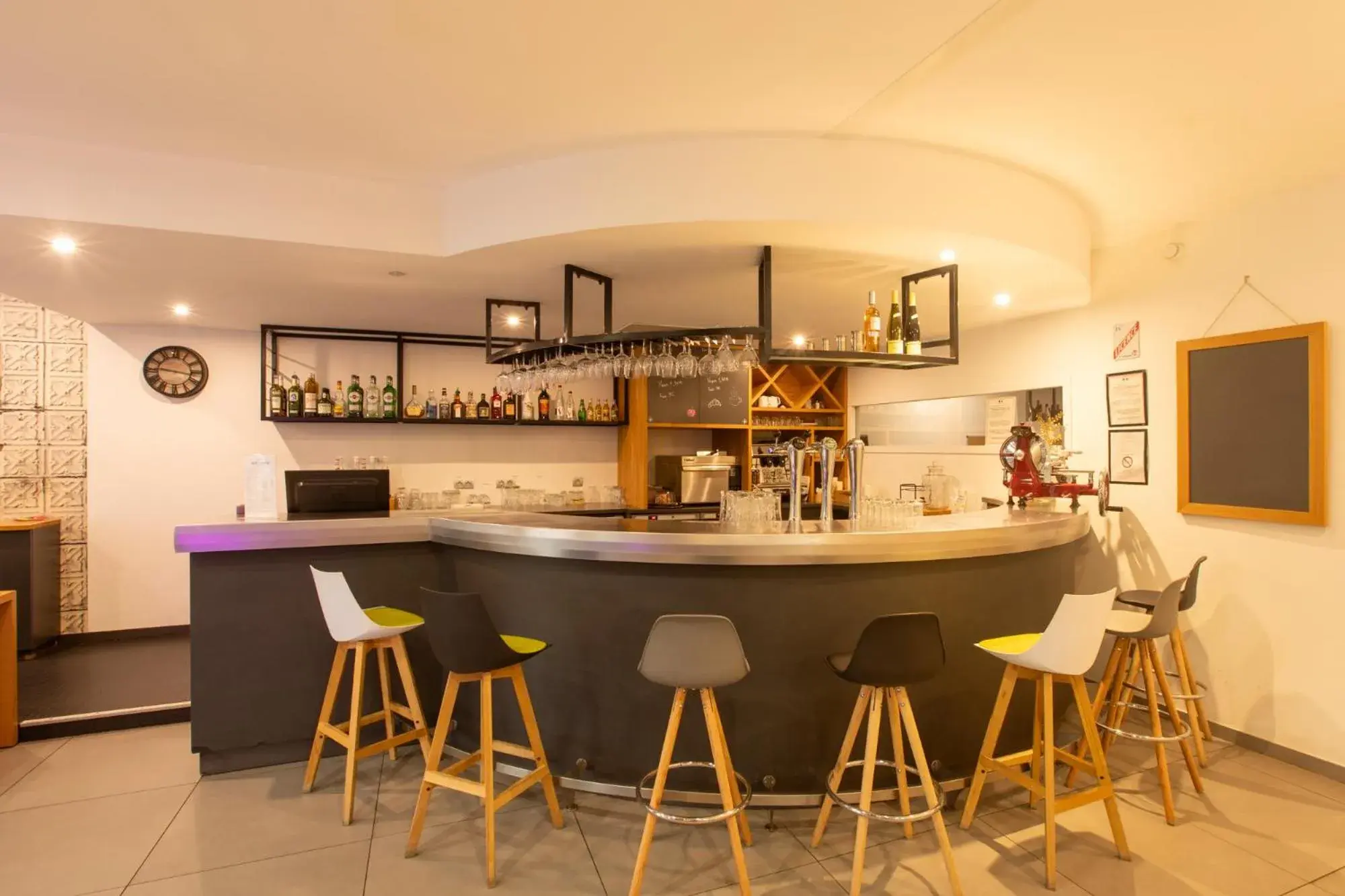 Lounge or bar in Campanile Metz Centre - Gare Lounge or bar in Campanile Metz Centre - Gare
