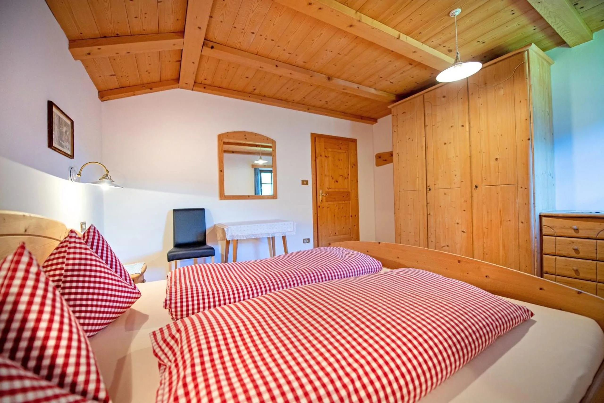 Bed in Agriturismo Apartments Tuene