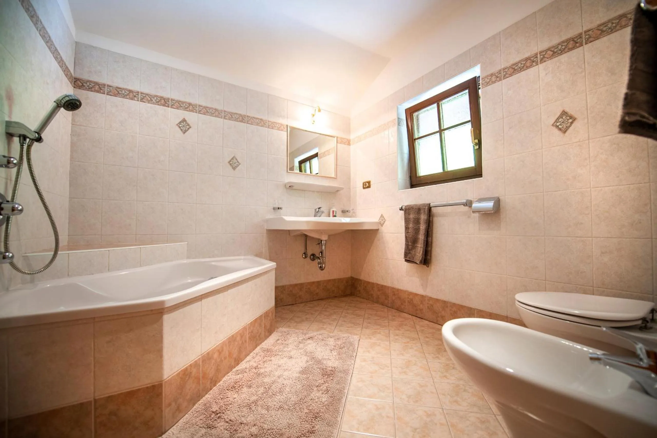 Agriturismo Apartments Tuene