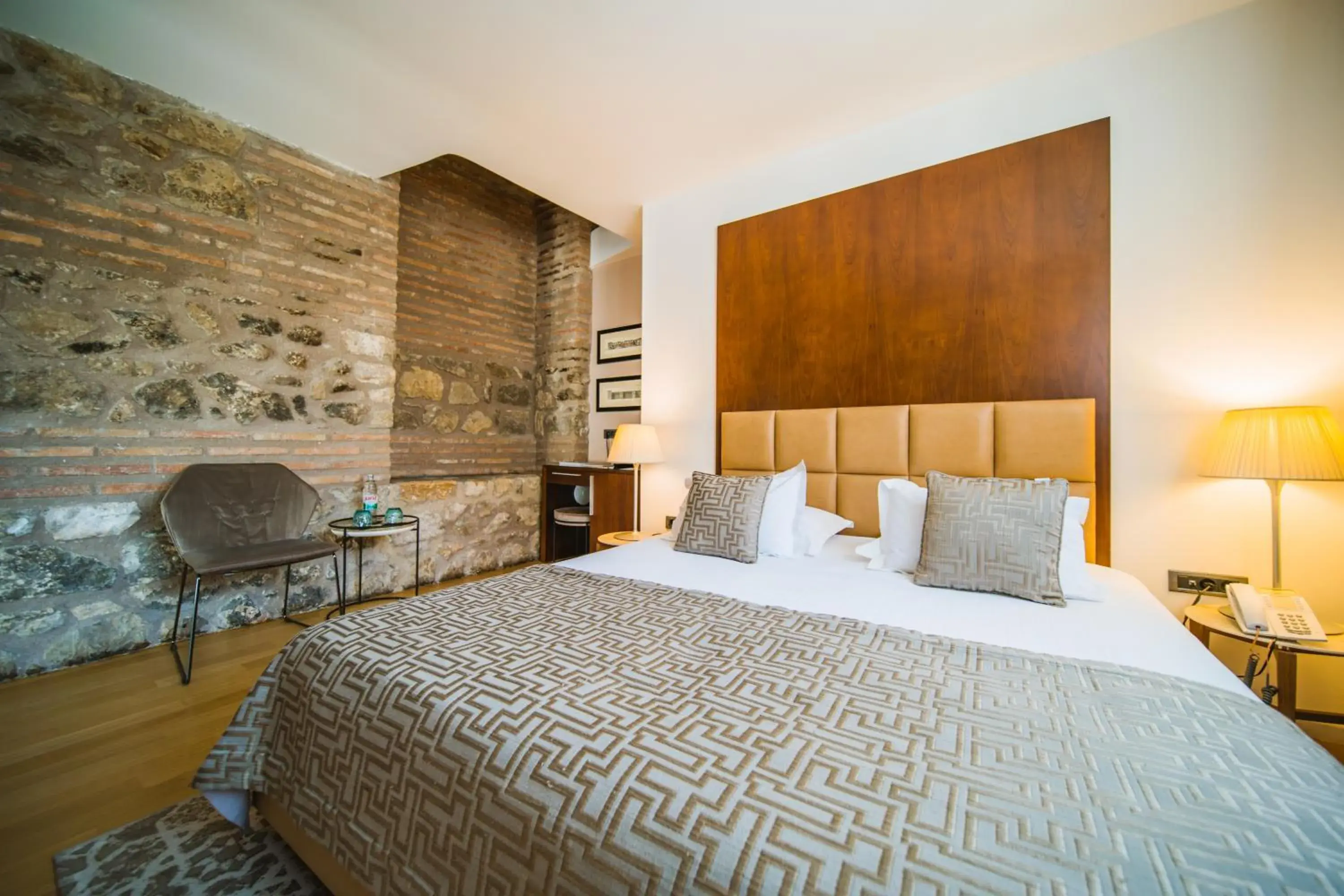 Superior Double Room - Main Building in Hotel Vestibul Palace & Villa - Small Luxury Hotels Of The World Superior Double Room - Main Building in Hotel Vestibul Palace & Villa - Small Luxury Hotels Of The World