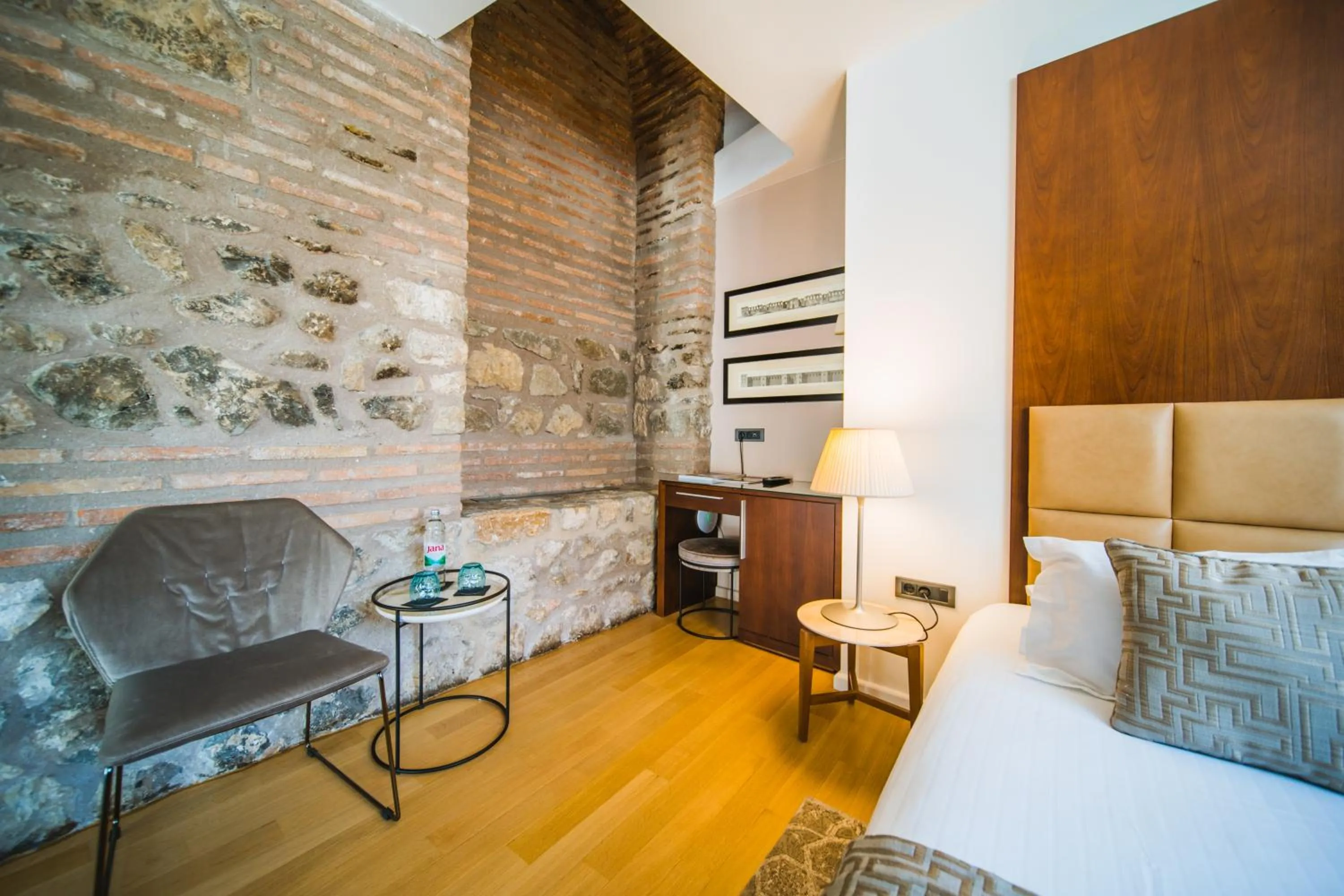 Seating area, Bed in Hotel Vestibul Palace & Villa - Small Luxury Hotels Of The World