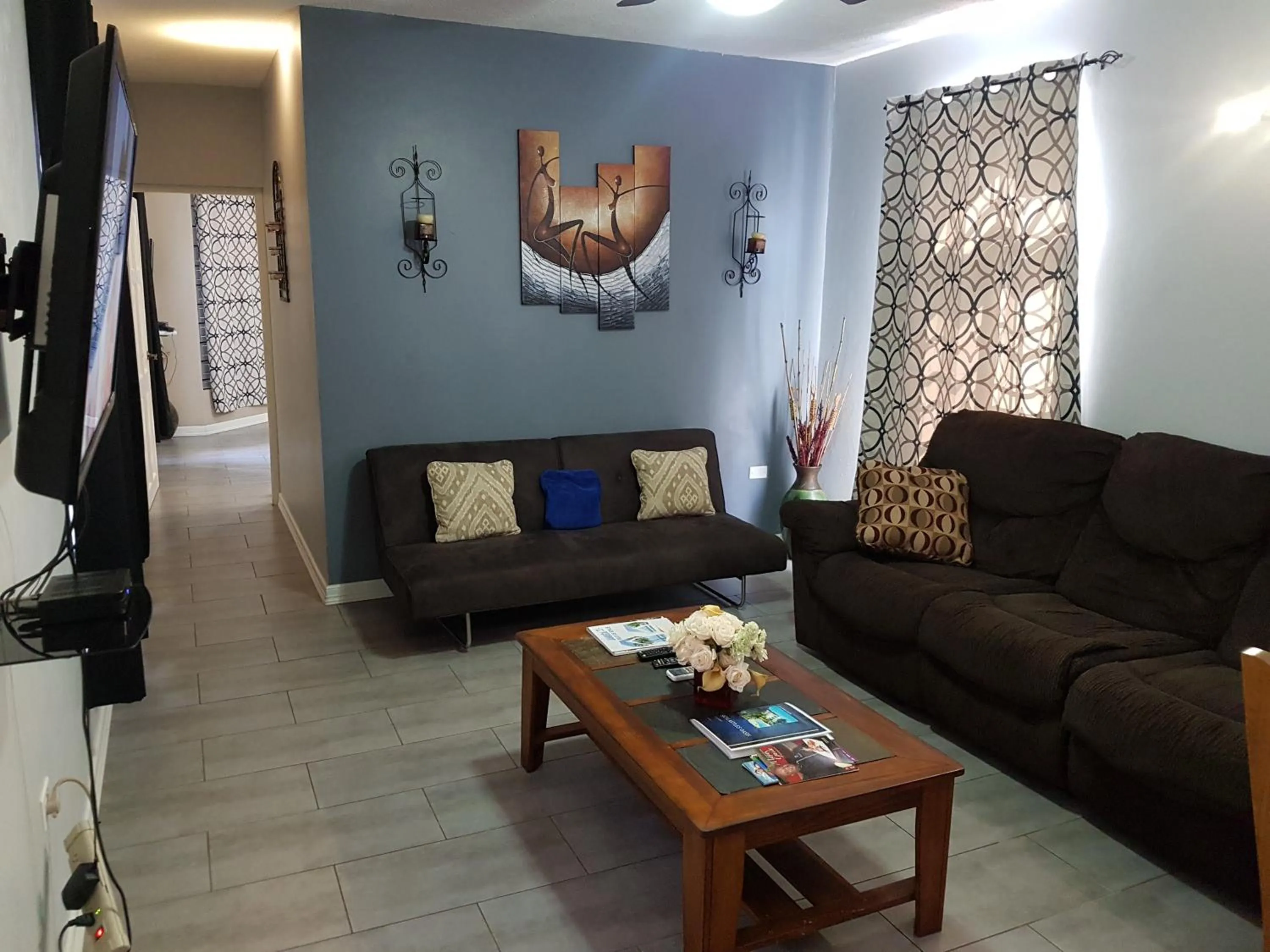 Living room in Skycastle Oasis