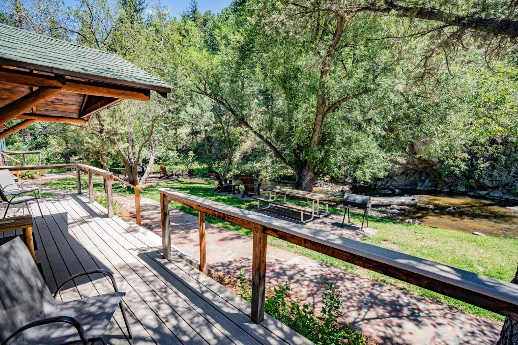 Natural landscape in Colorado Bear Creek Cabins