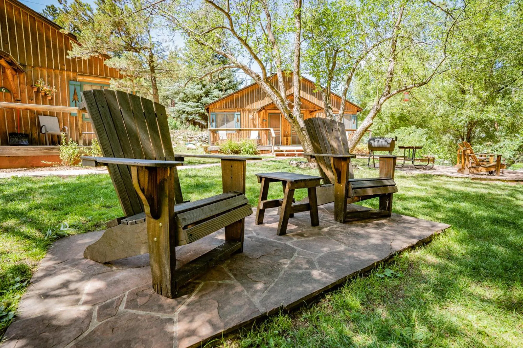 Property building in Colorado Bear Creek Cabins