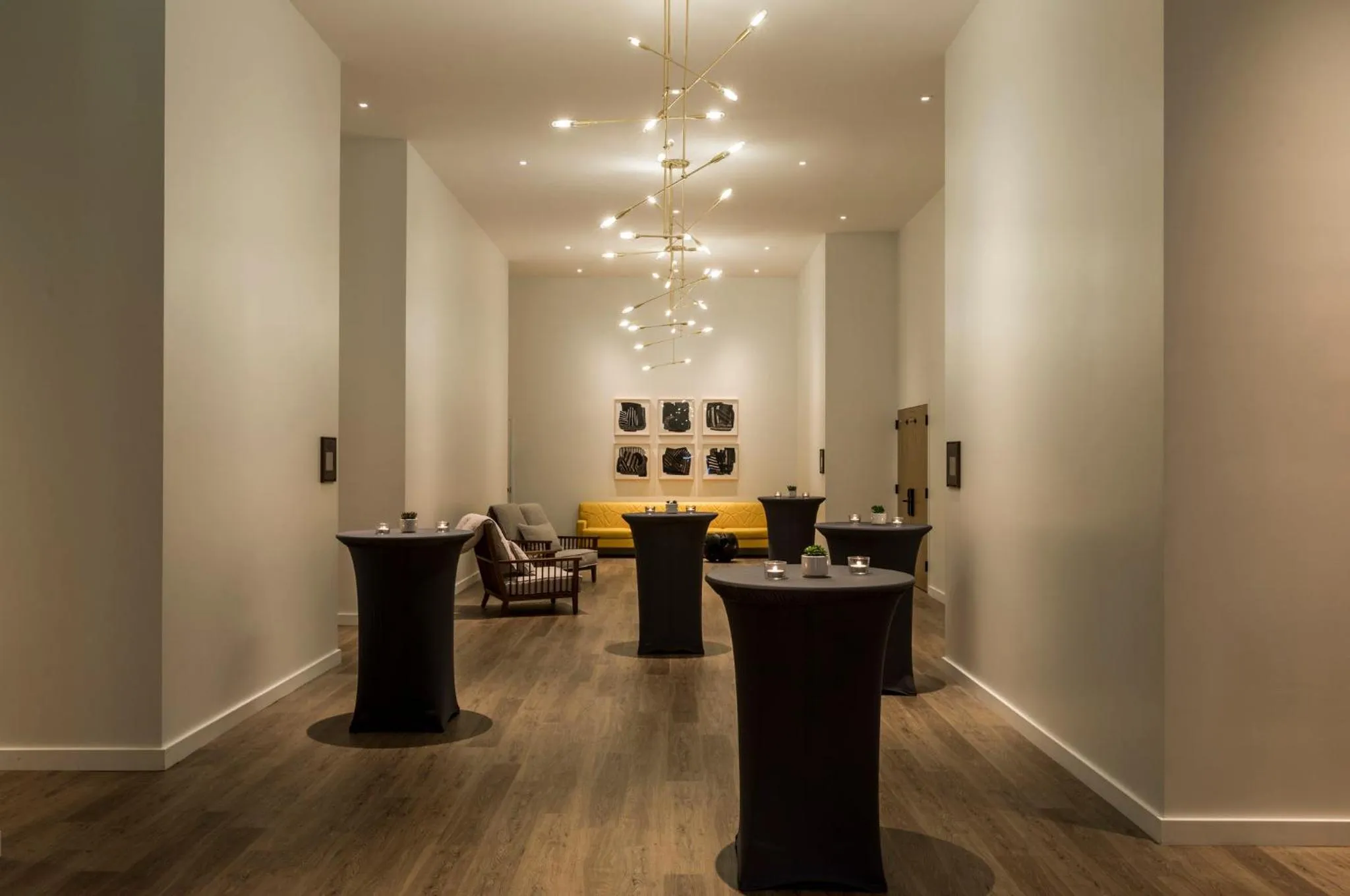 Meeting/conference room in Kimpton Everly Hotel Hollywood by IHG