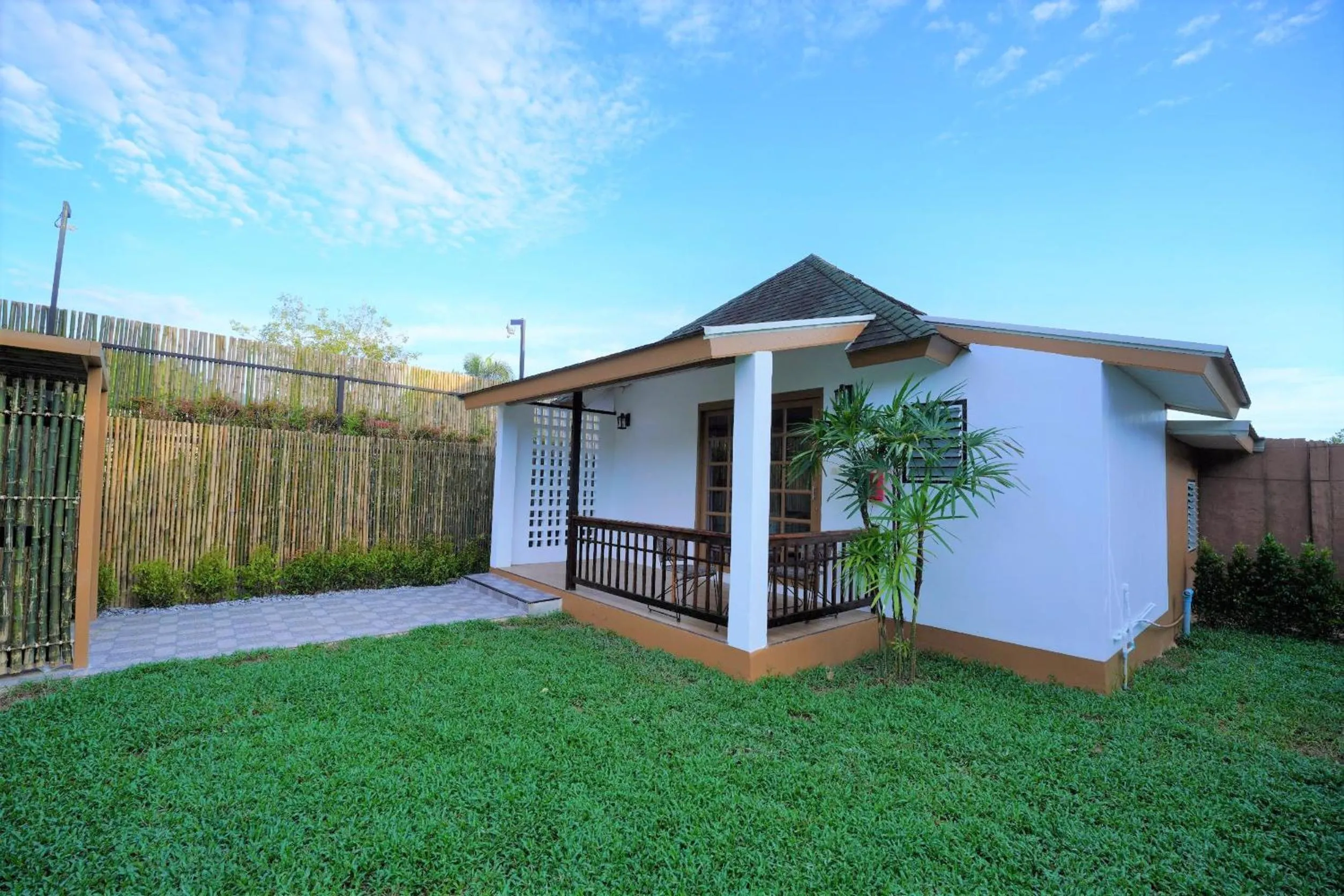 Garden in IP Plus Resort Chanthaburia - Halal Hotel