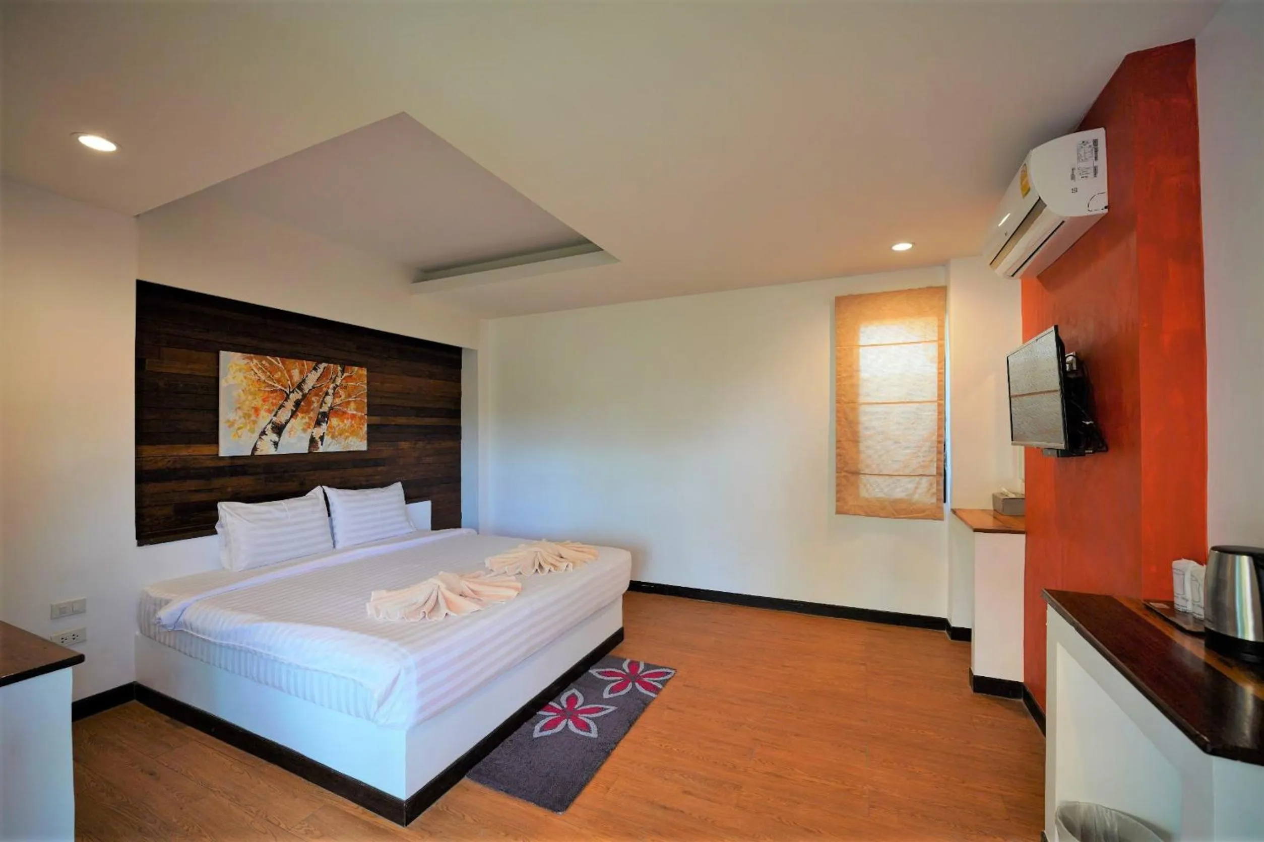 Bed in IP Plus Resort Chanthaburia - Halal Hotel
