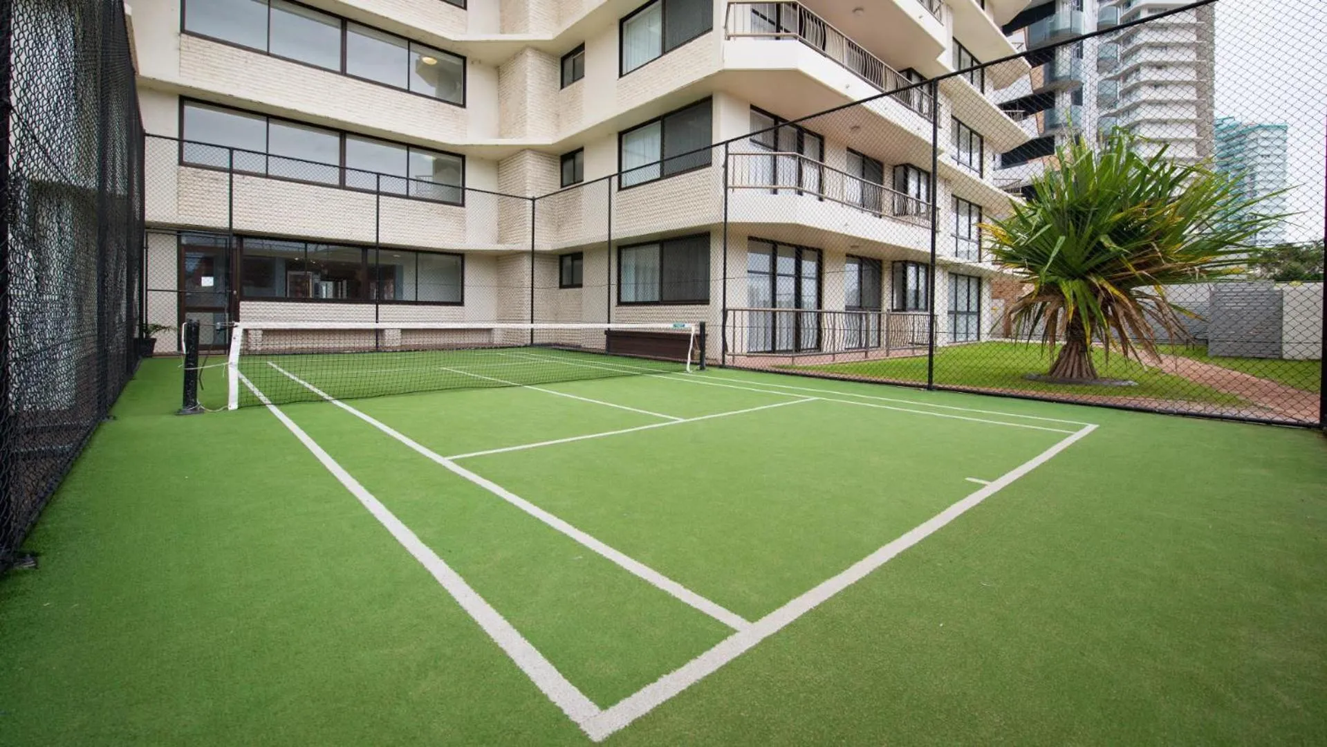Tennis court in Beach House Seaside Resort