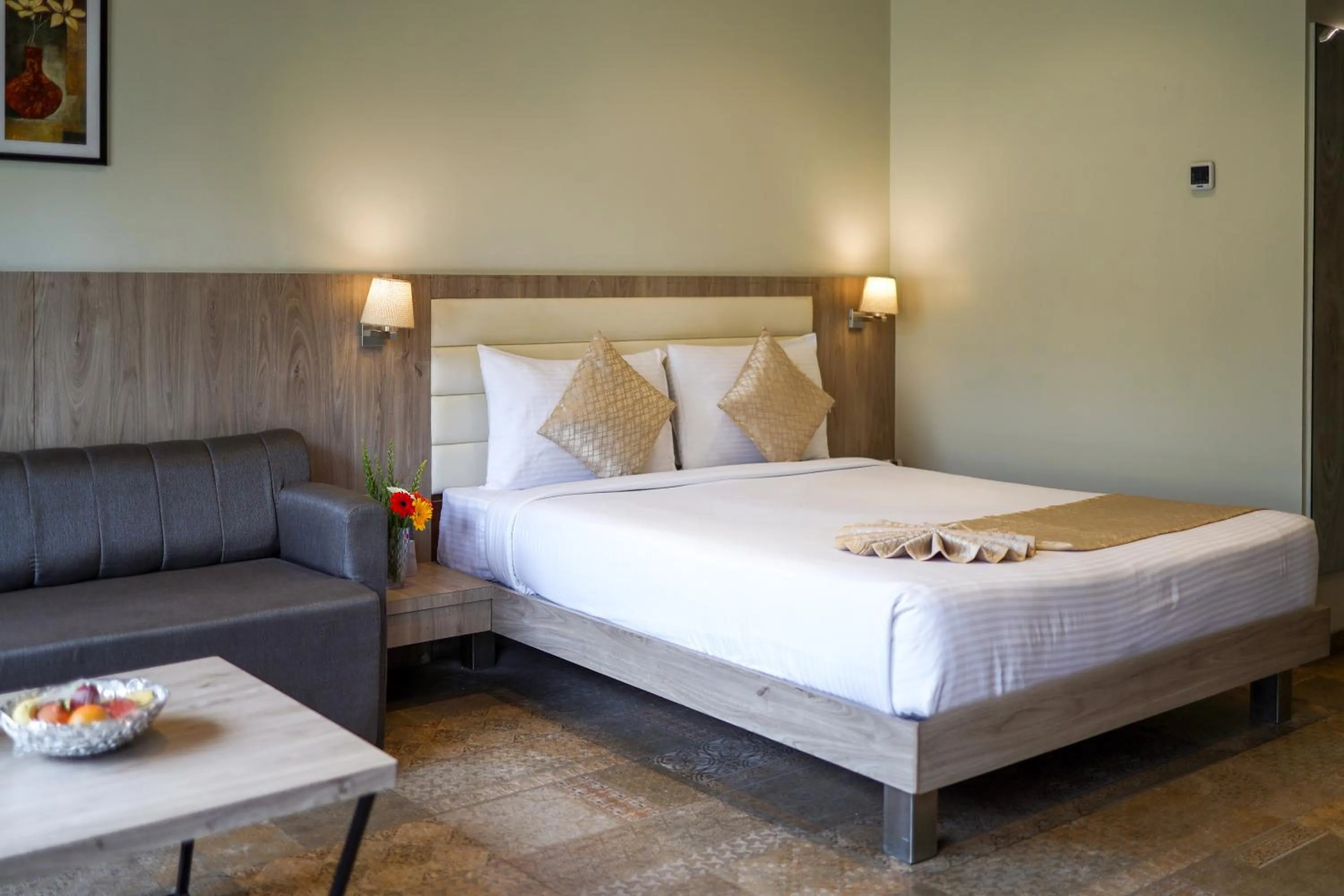 Bed in Enrise By Sayaji Ahmednagar