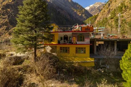 Nomads Hostel