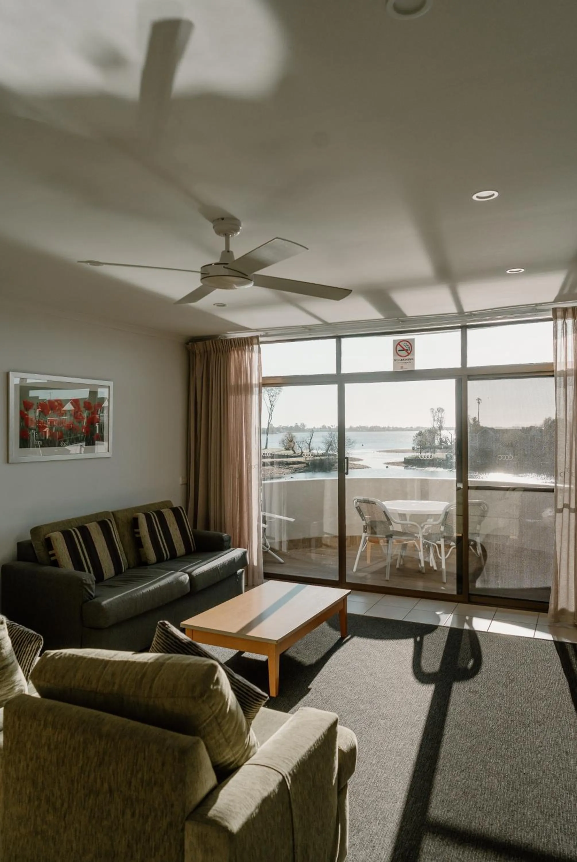Living room in Lake Mulwala Boatel