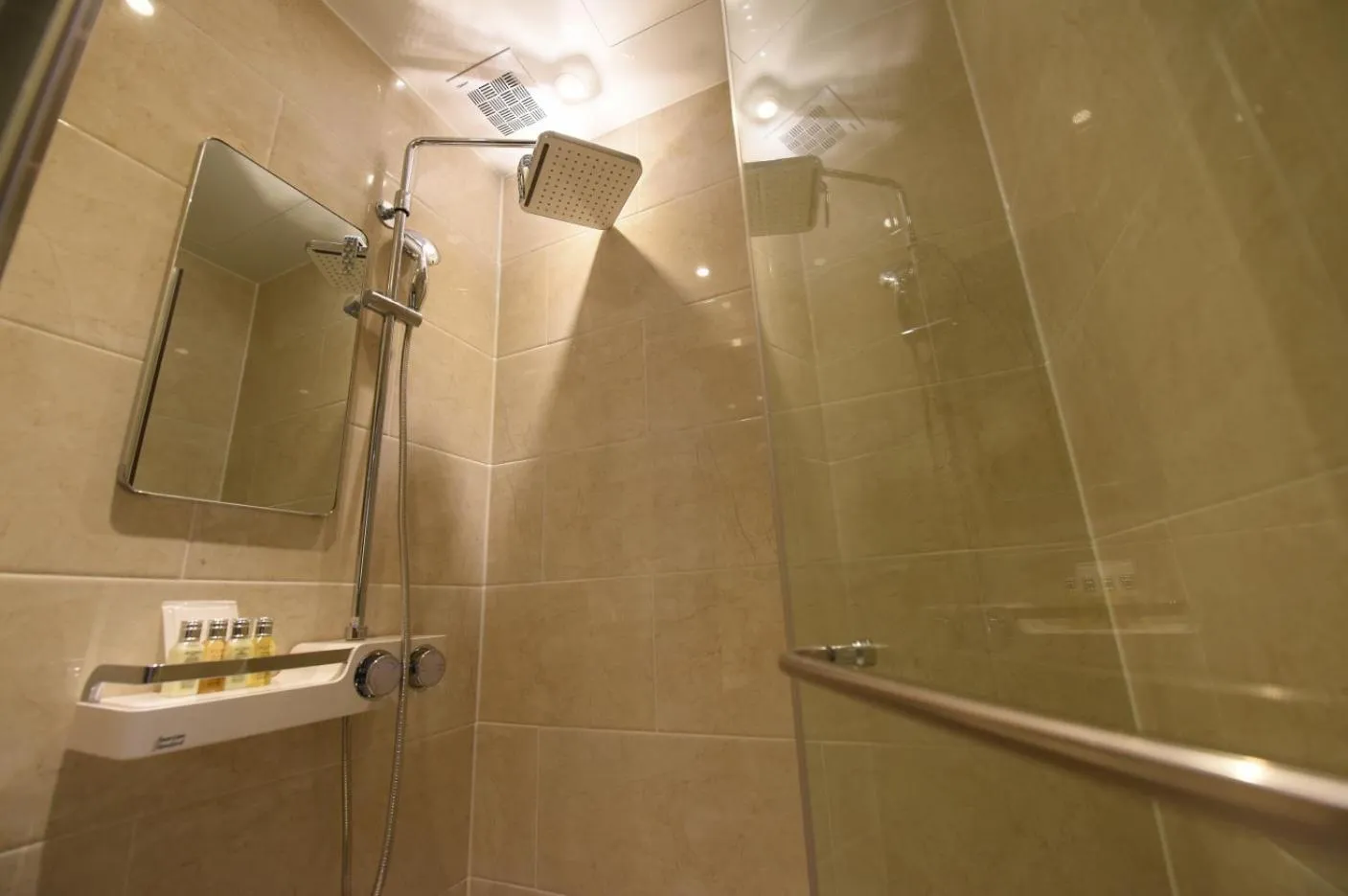 Geoje Artnouveau Suite Hotel