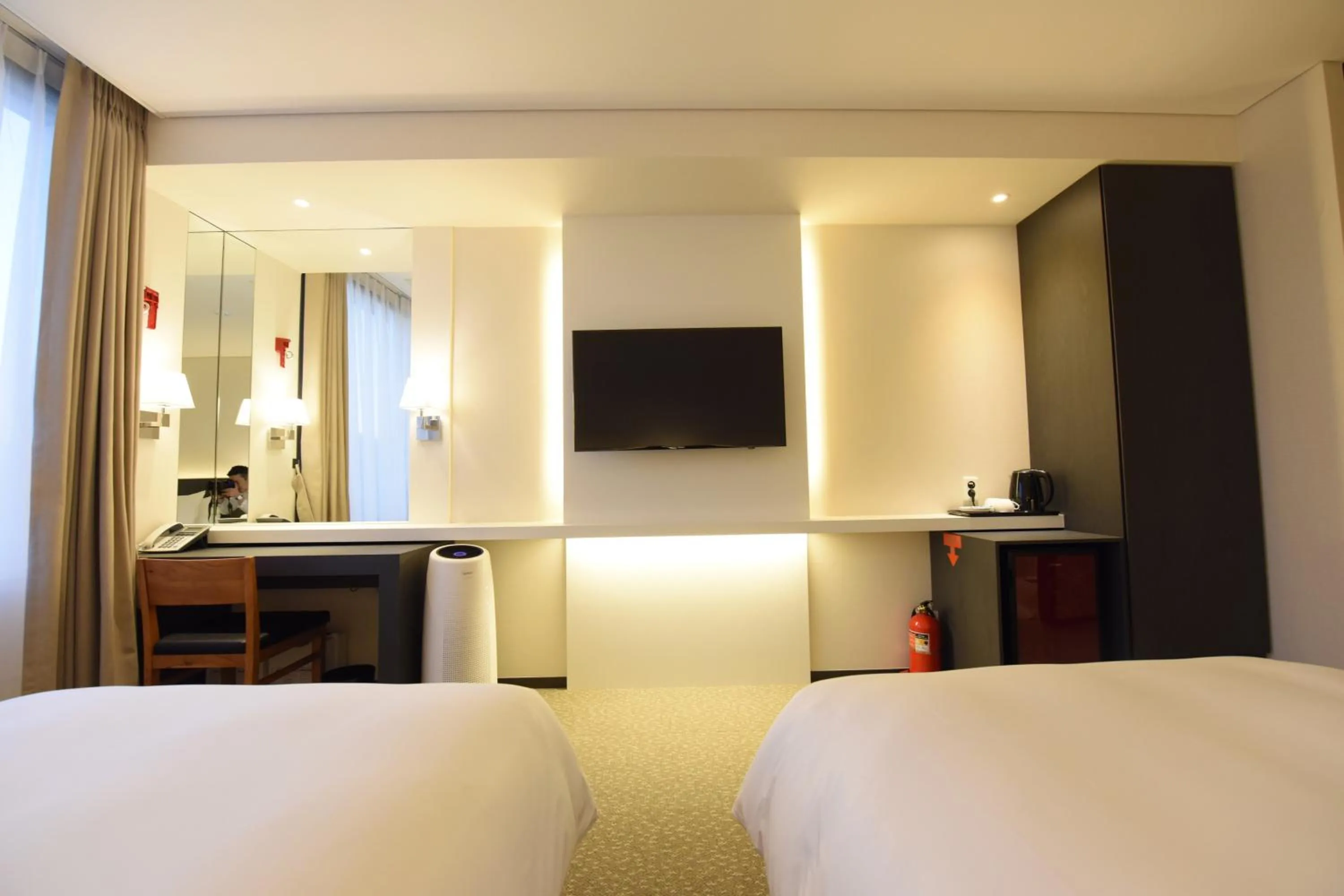 Photo of the whole room, Bed in Geoje Artnouveau Suite Hotel