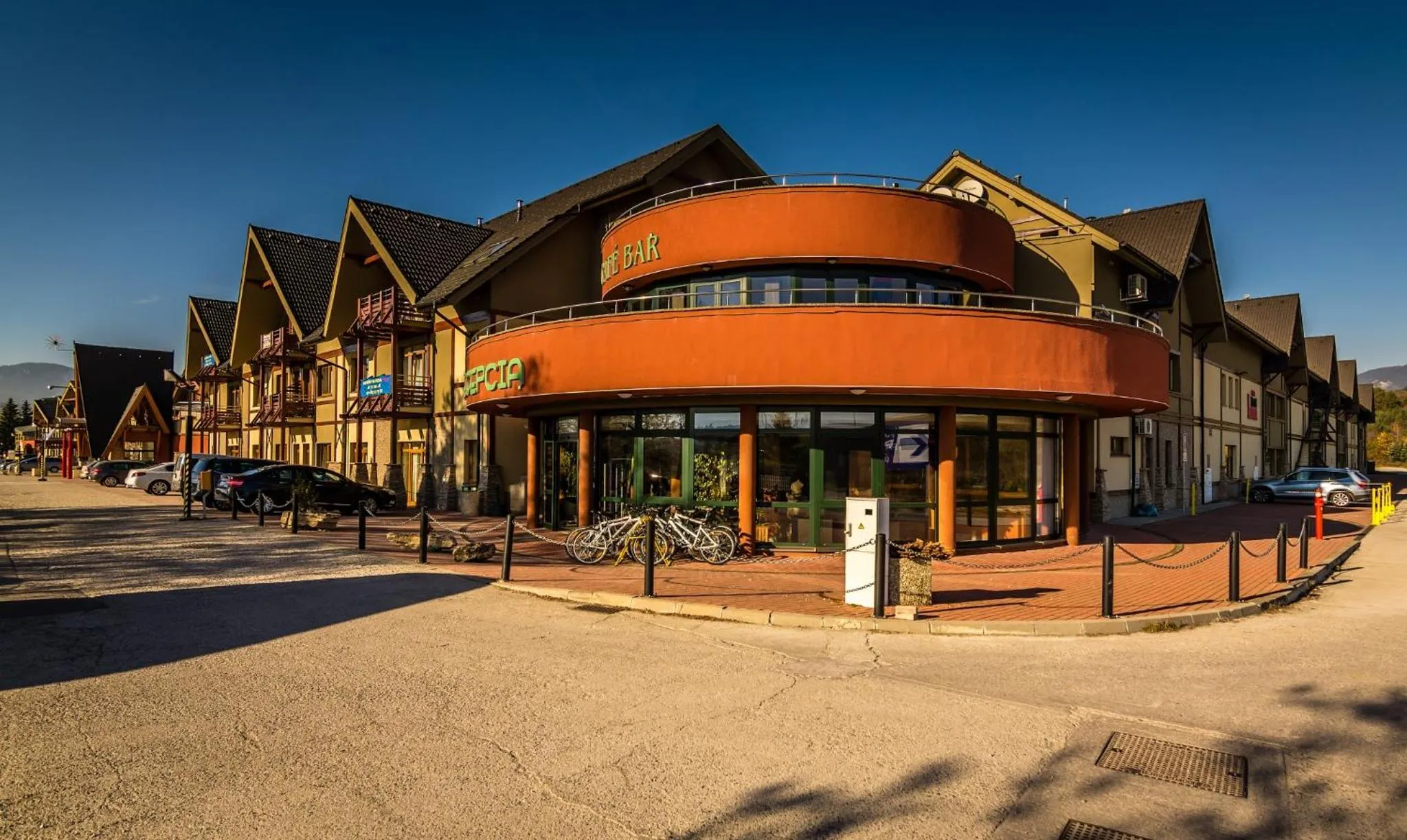 Restaurant/places to eat in Apartman Mirka - Hotel Luka