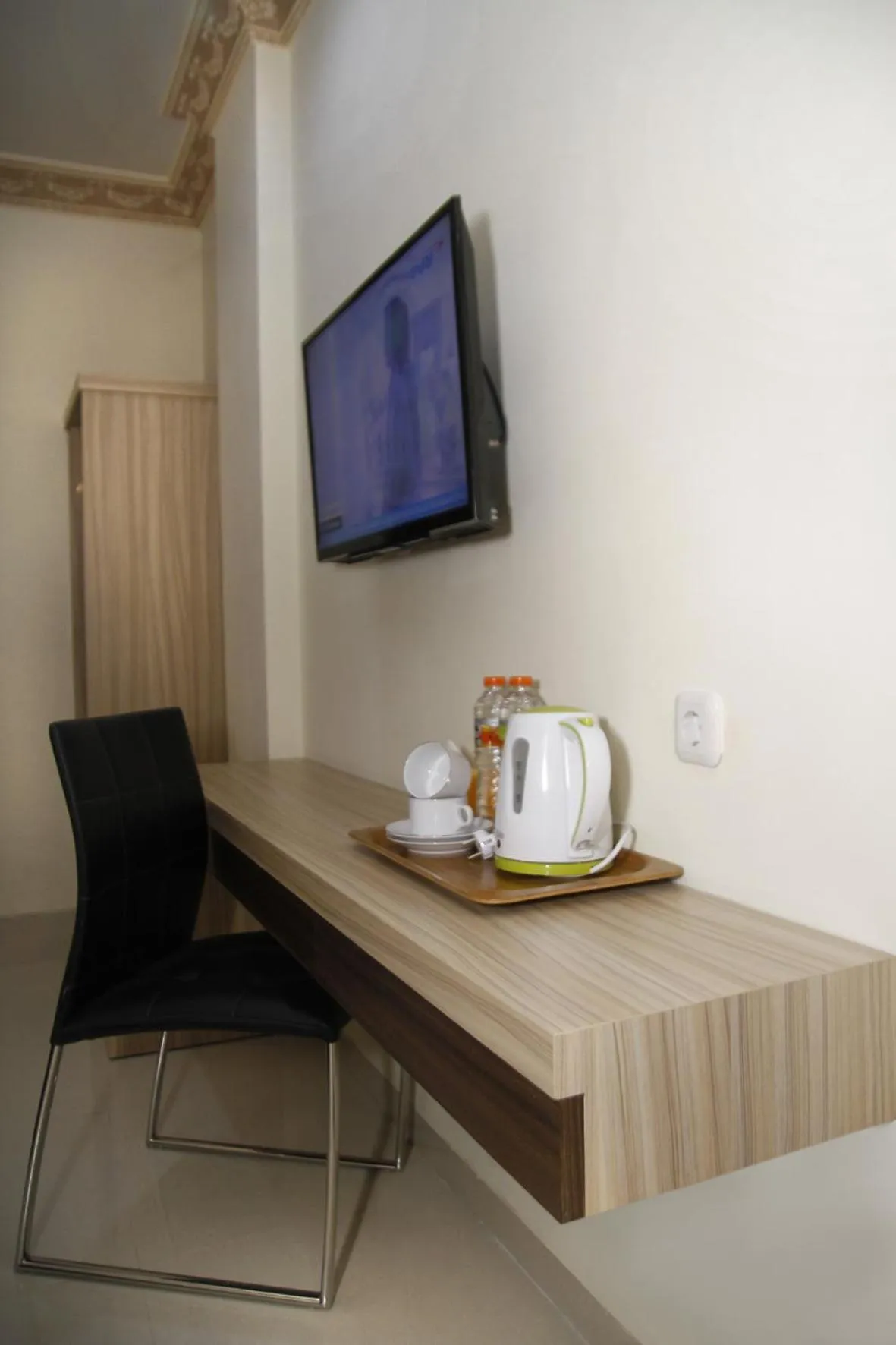 Hersya Front One Inn Surabaya