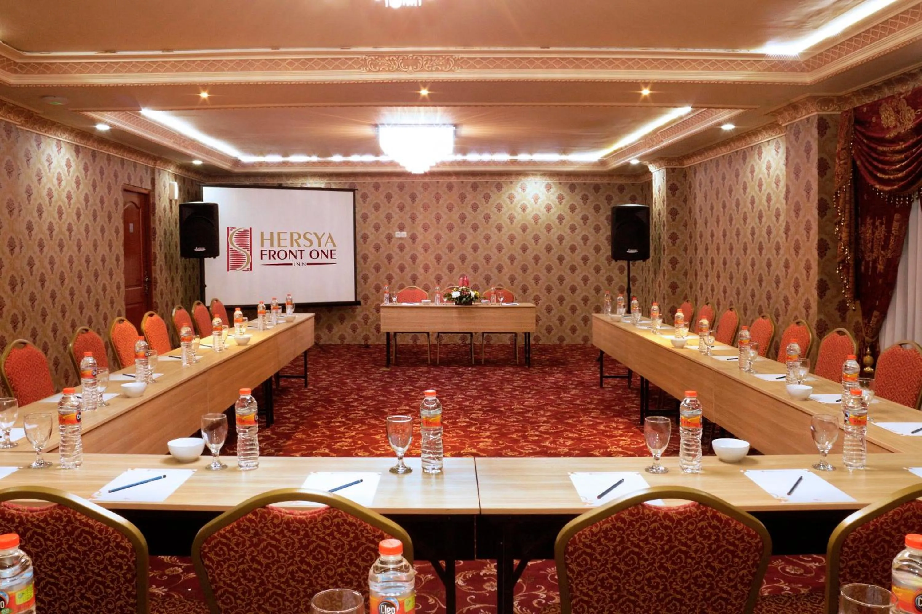 Meeting/conference room in Hersya Front One Inn Surabaya