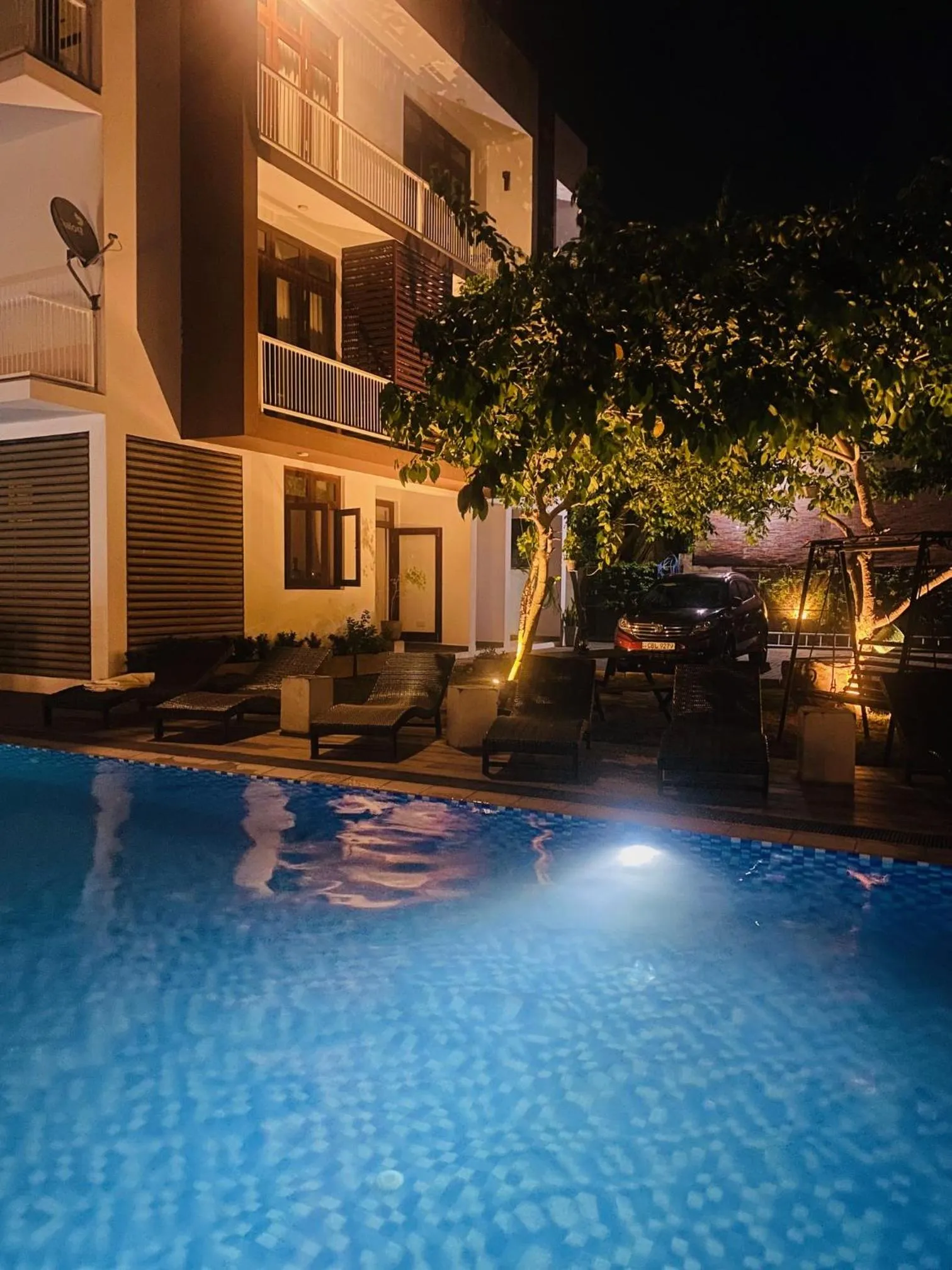 Property building in Hotel Cloud 9 Negombo