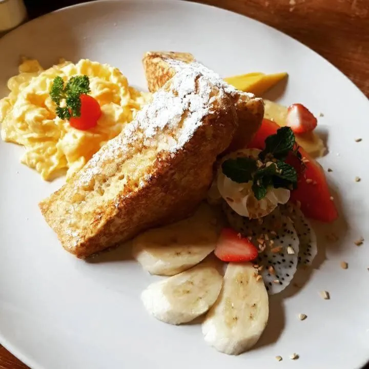 Breakfast in Otium Boutique Room