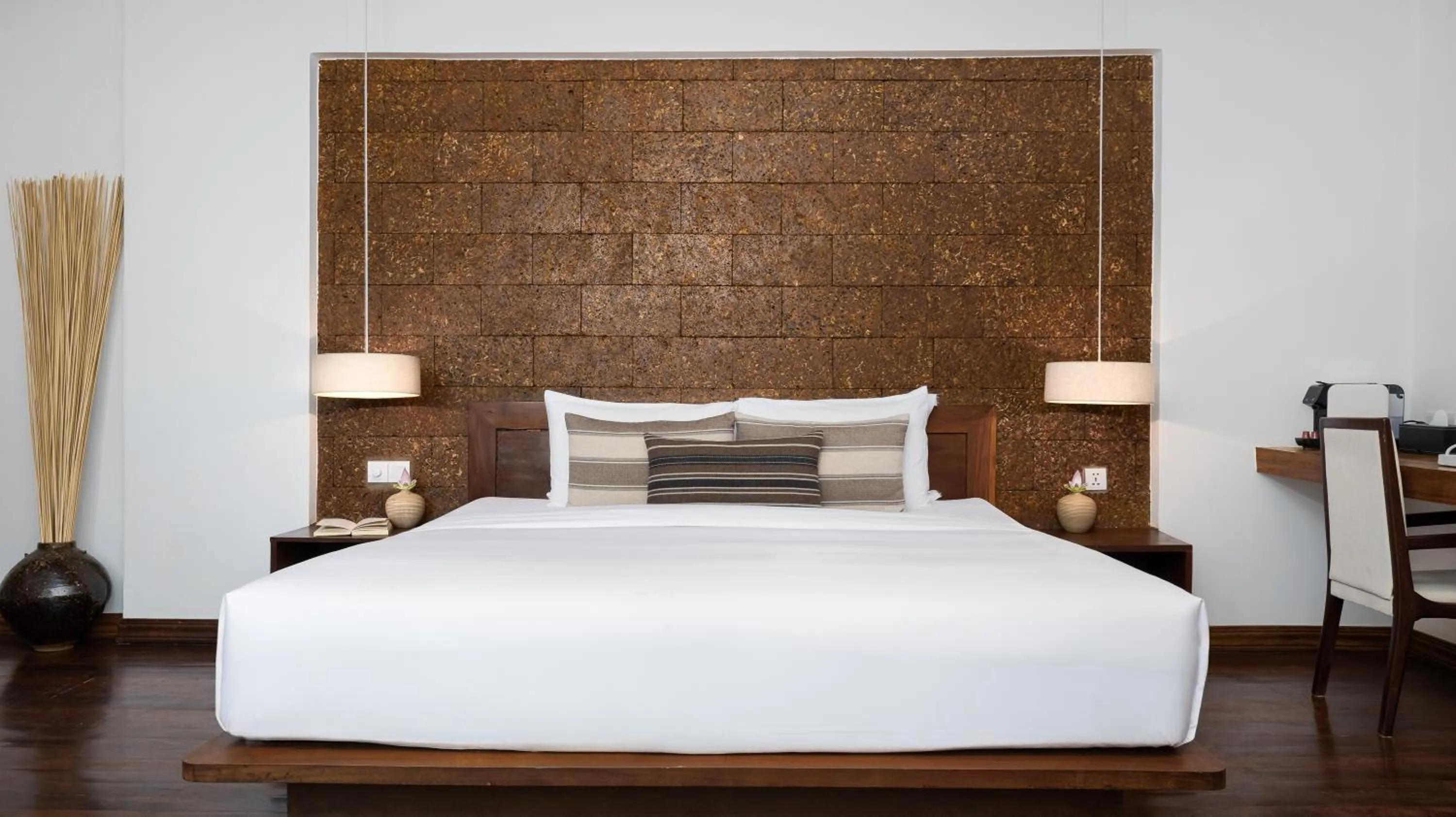 Bed in Shintana Saya Residence