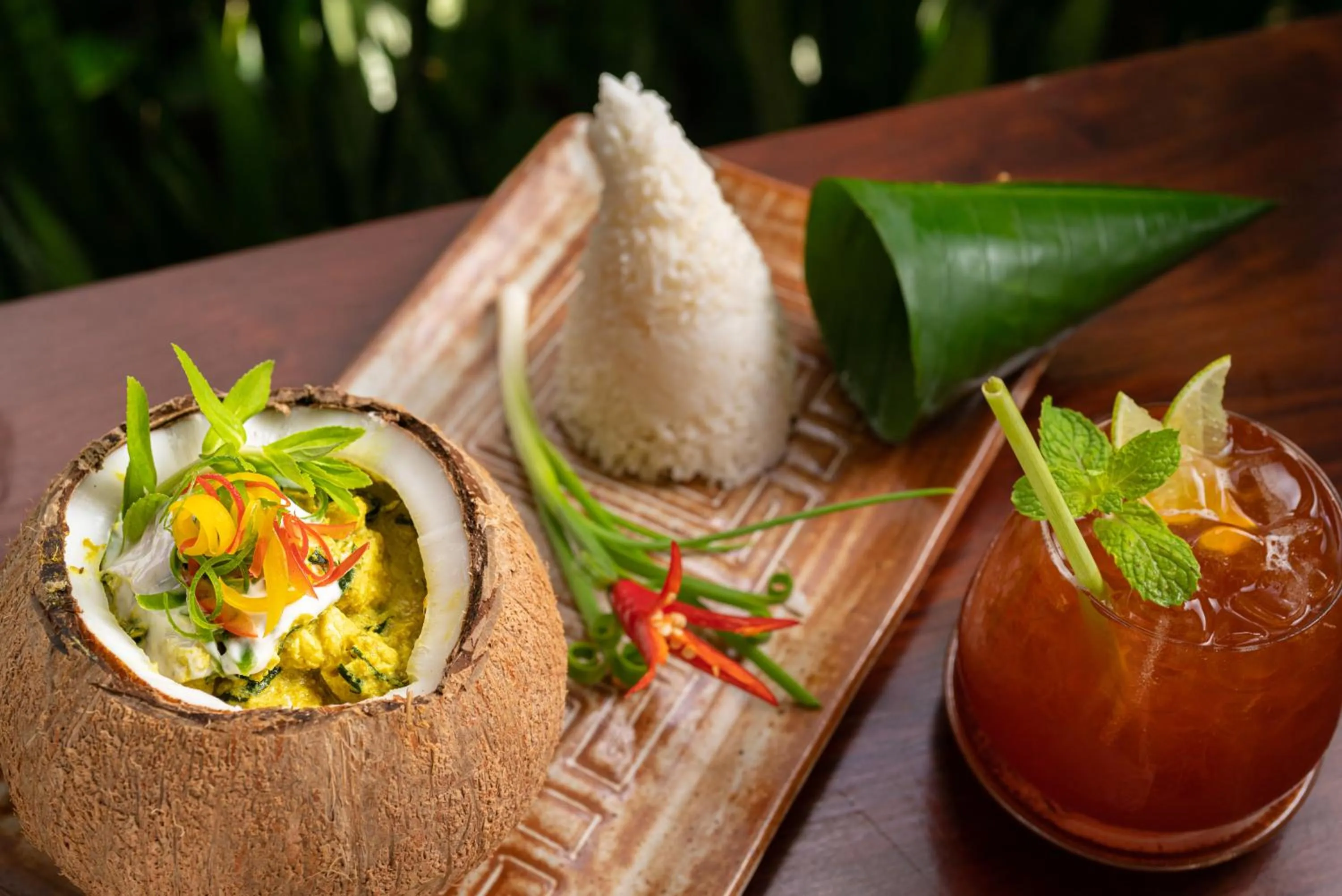 Food and drinks in Shintana Saya Residence