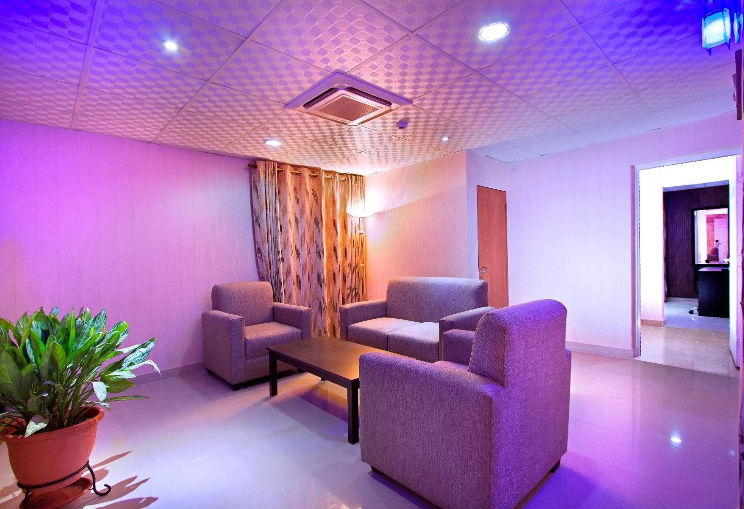 Living room in Valley Front View Hotel