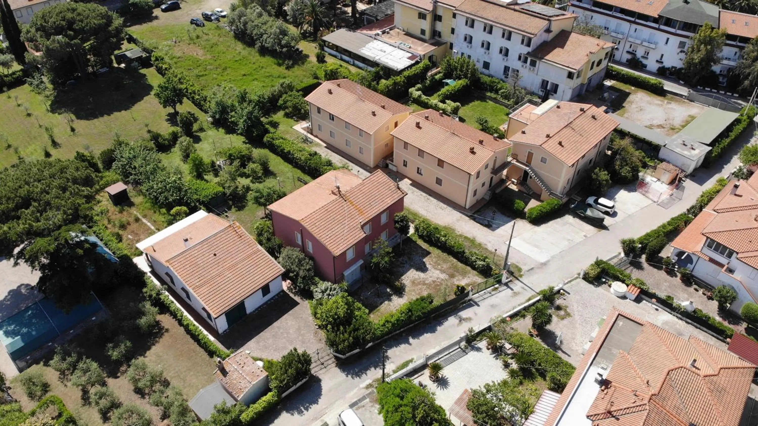 Appartamenti Mare - Terrazza, giardino attrezzato e area parcheggio