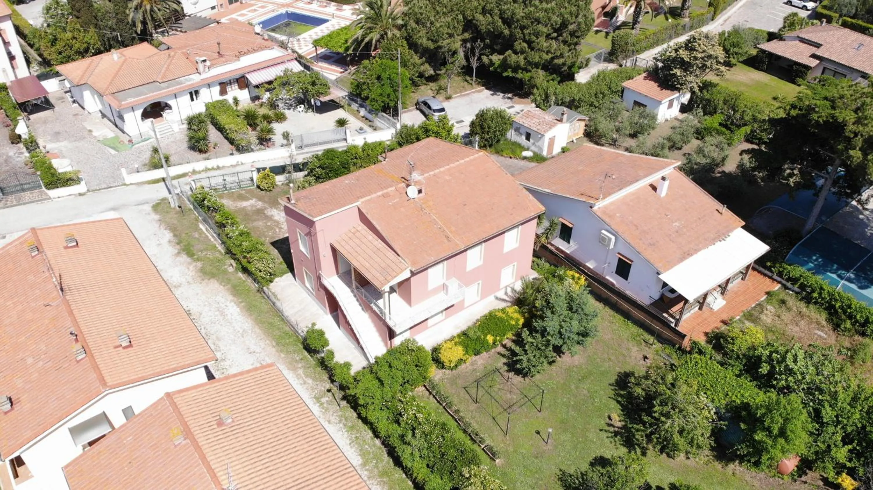 Appartamenti Mare - Terrazza, giardino attrezzato e area parcheggio