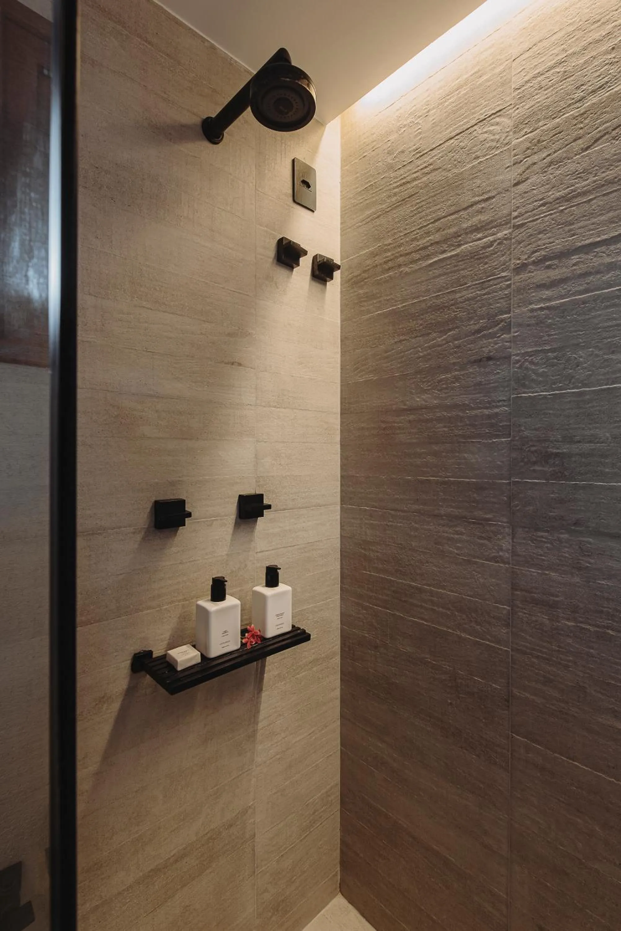 Shower in Pousada Maria Bonita Noronha