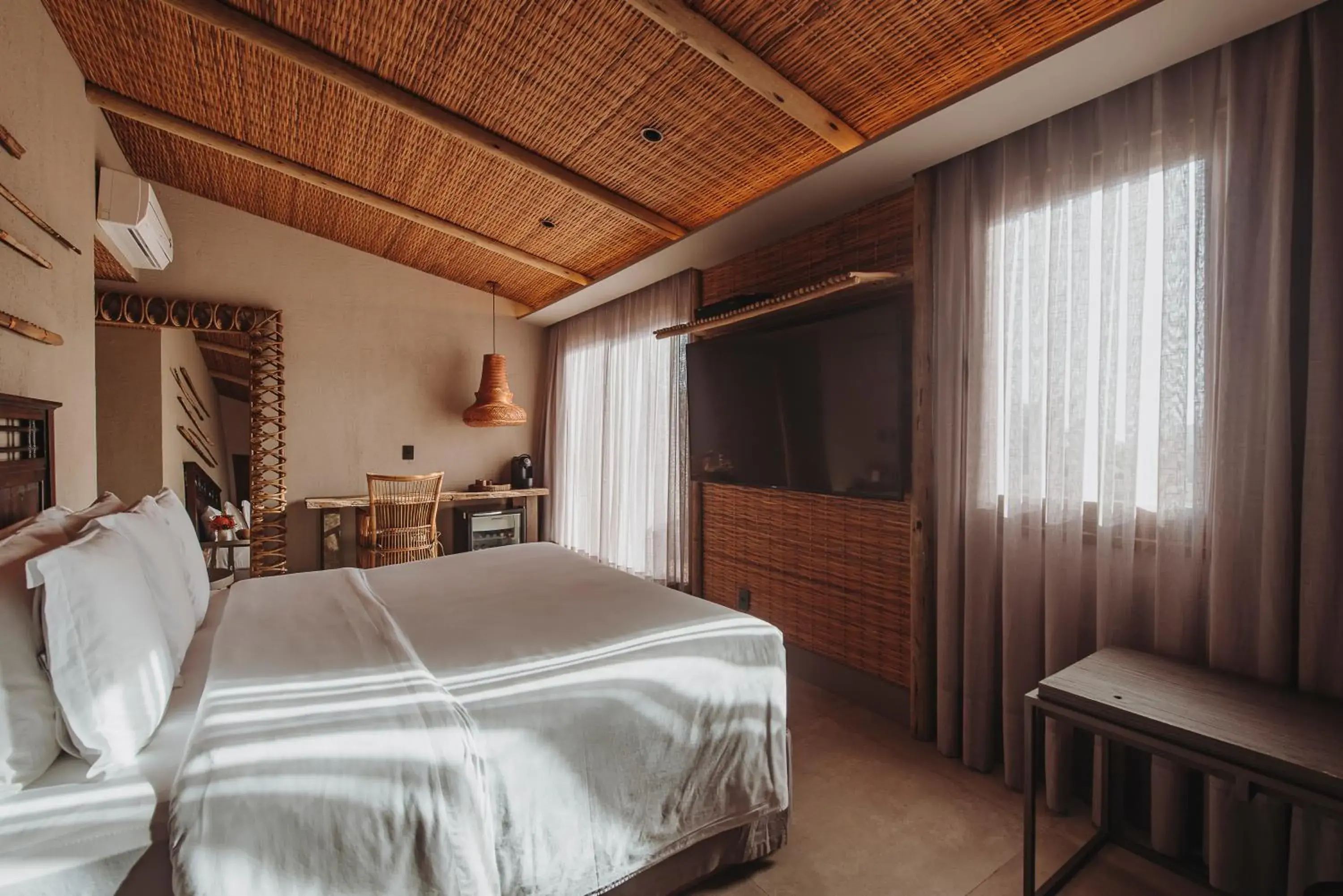 Deluxe King Suite - single occupancy in Pousada Maria Bonita Noronha Deluxe King Suite - single occupancy in Pousada Maria Bonita Noronha