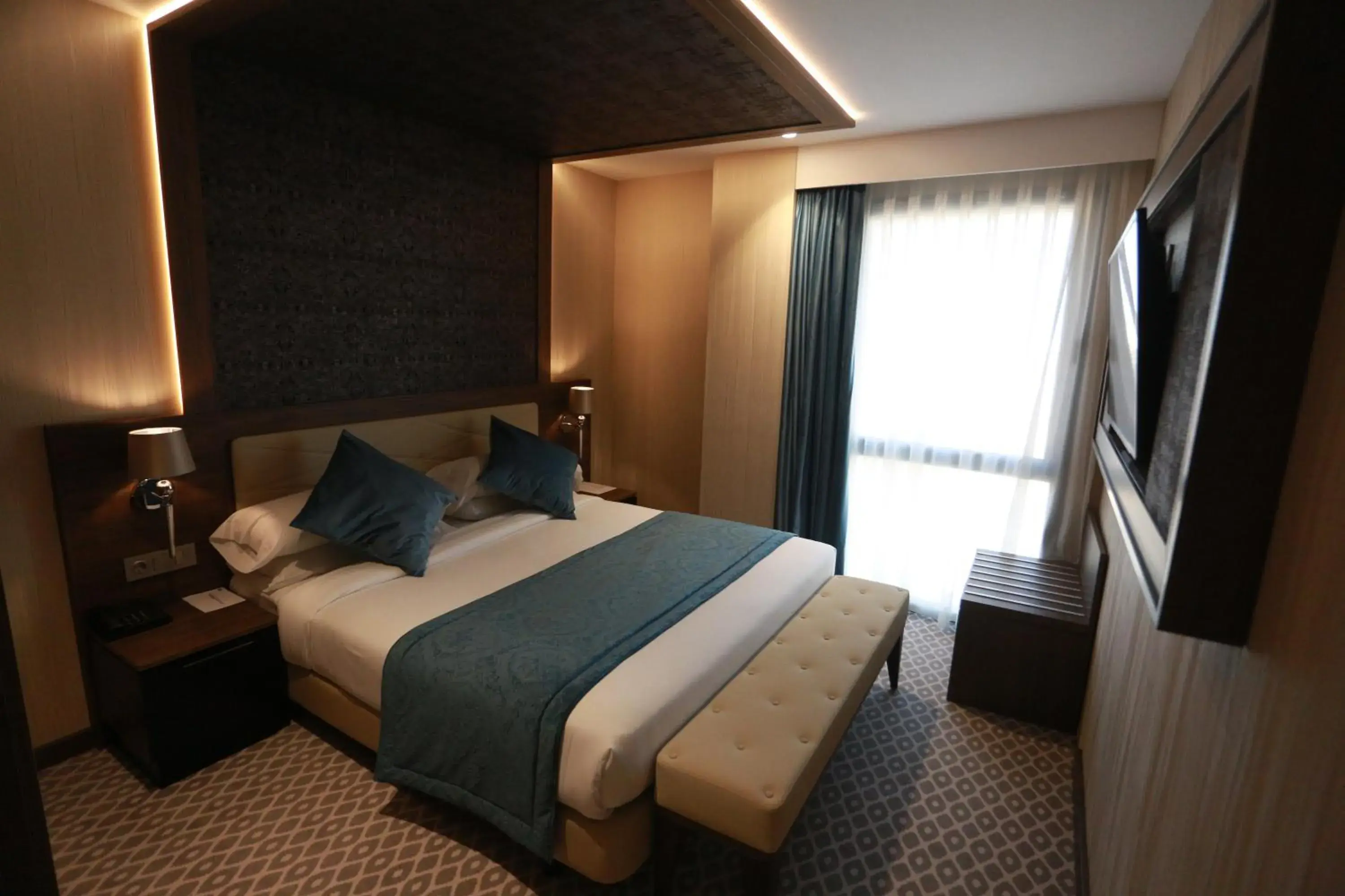 Deluxe King Suite - single occupancy in AZ Hôtels Vieux Kouba Deluxe King Suite - single occupancy in AZ Hôtels Vieux Kouba