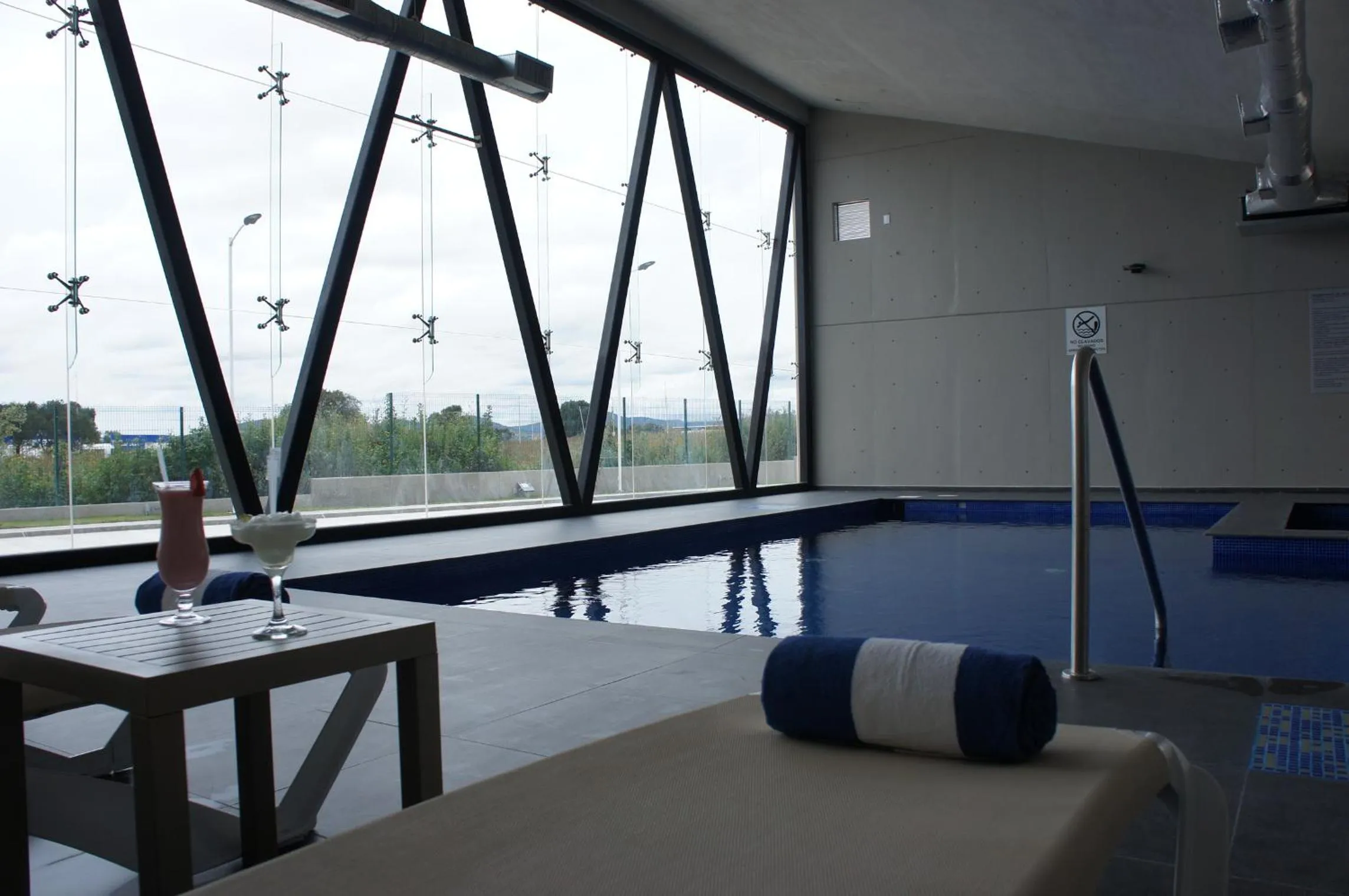 Swimming pool in La Quinta by Wyndham San Jose Chiapa Puebla