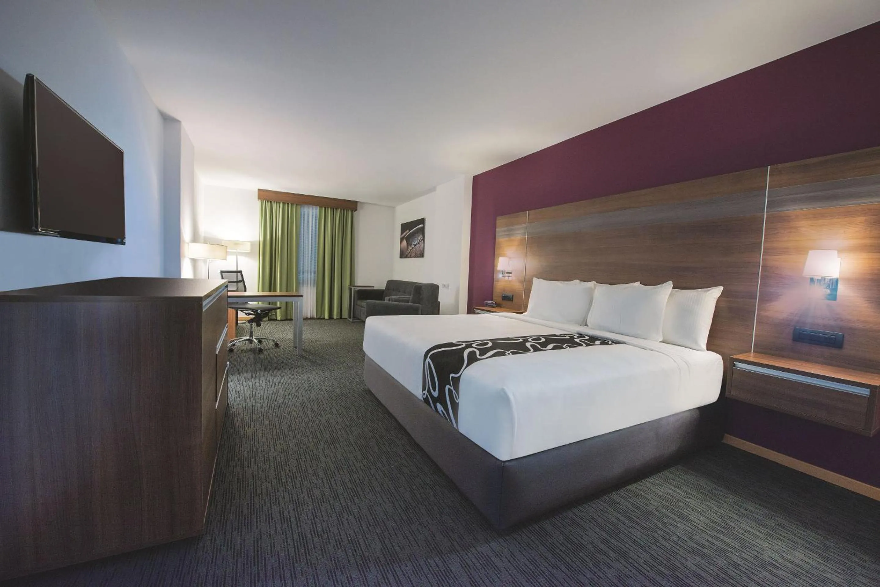 Bedroom, Bed in La Quinta by Wyndham San Jose Chiapa Puebla