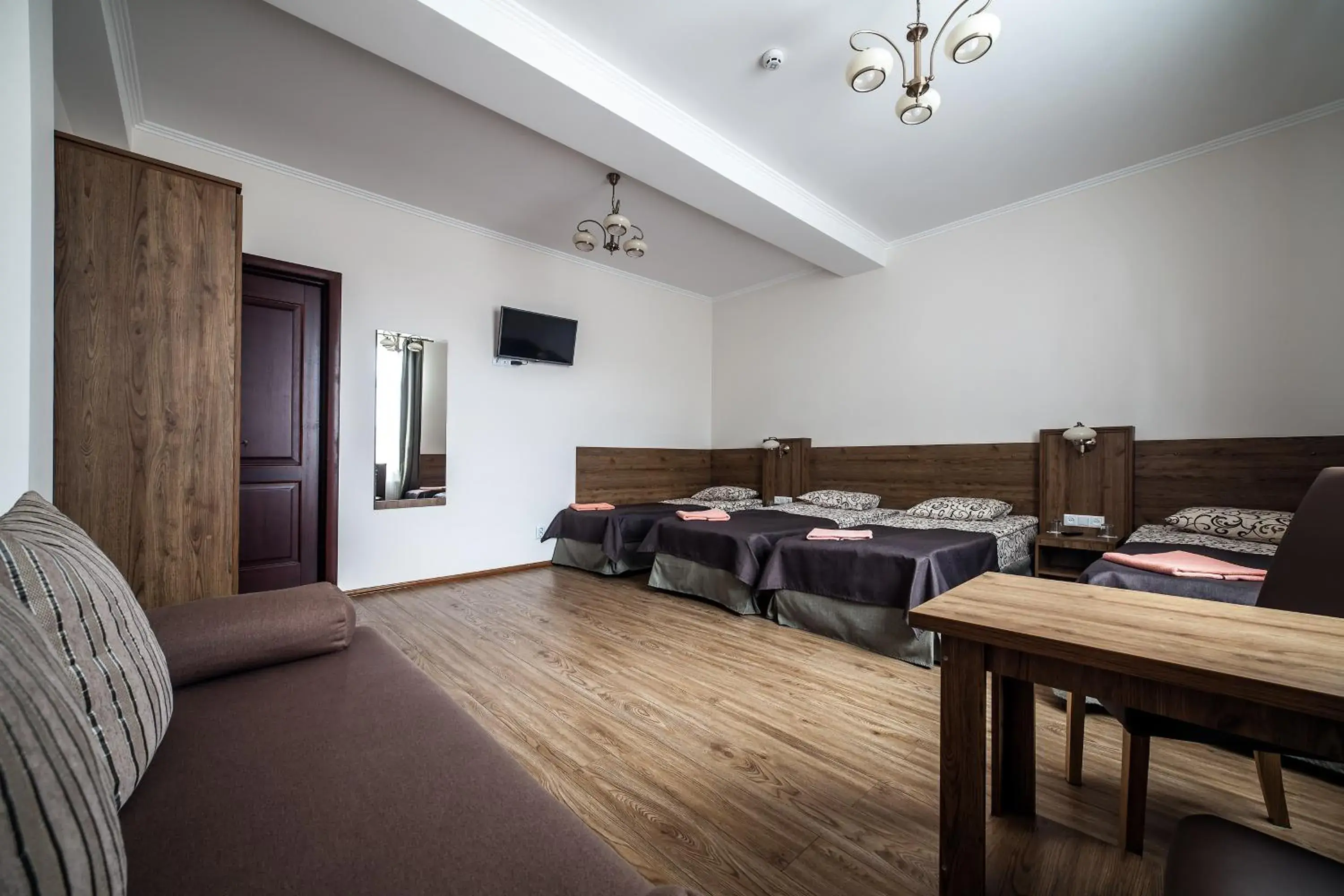 Quadruple Room with Private External Bathroom in Kryva Lypa Quadruple Room with Private External Bathroom in Kryva Lypa