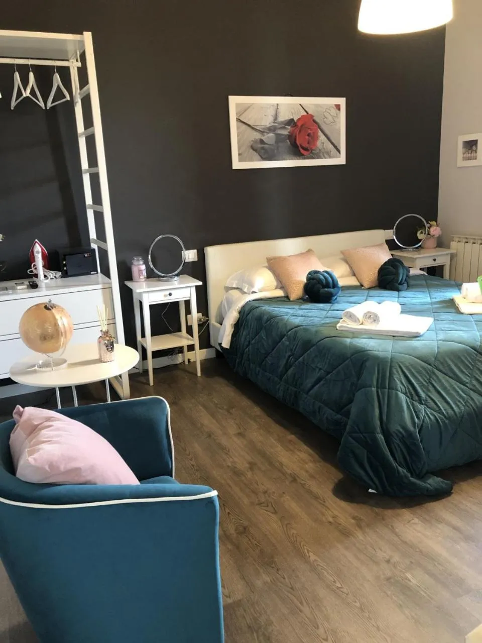 Bed in A 2 Passi Dai Musei Luxury Guest House