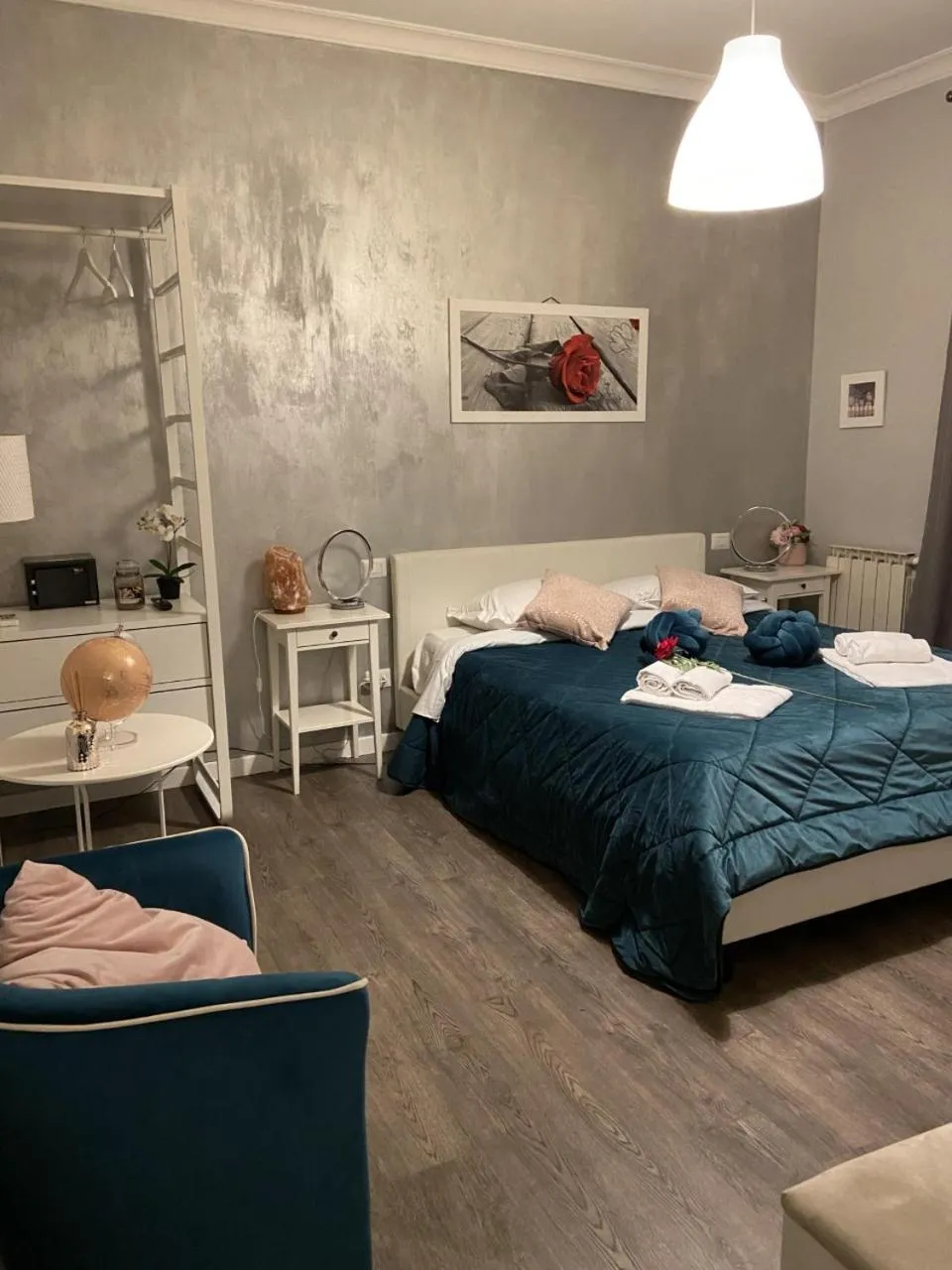 Bed in A 2 Passi Dai Musei Luxury Guest House