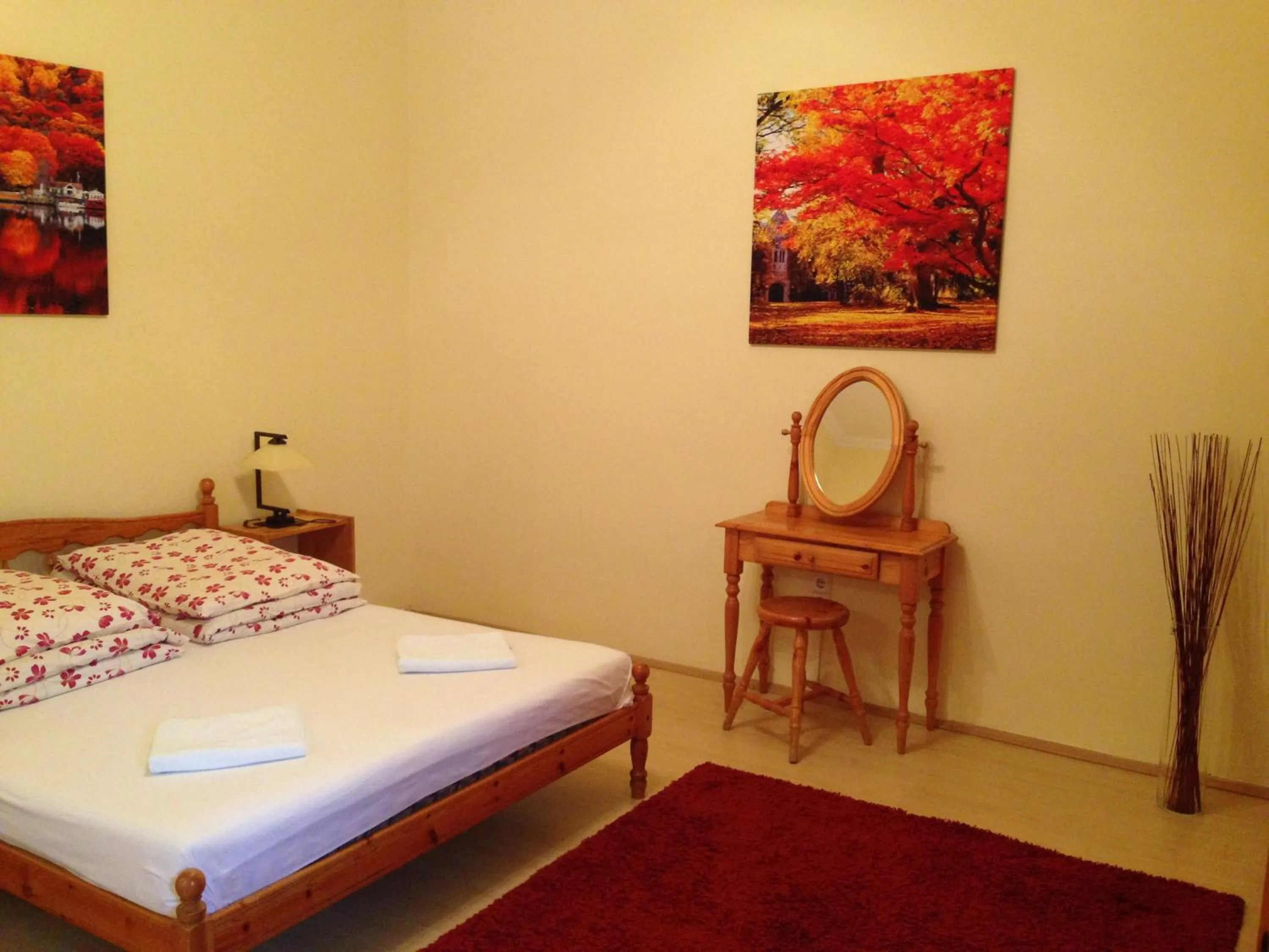 Two-Bedroom Apartment - single occupancy in Péterfia Apartman