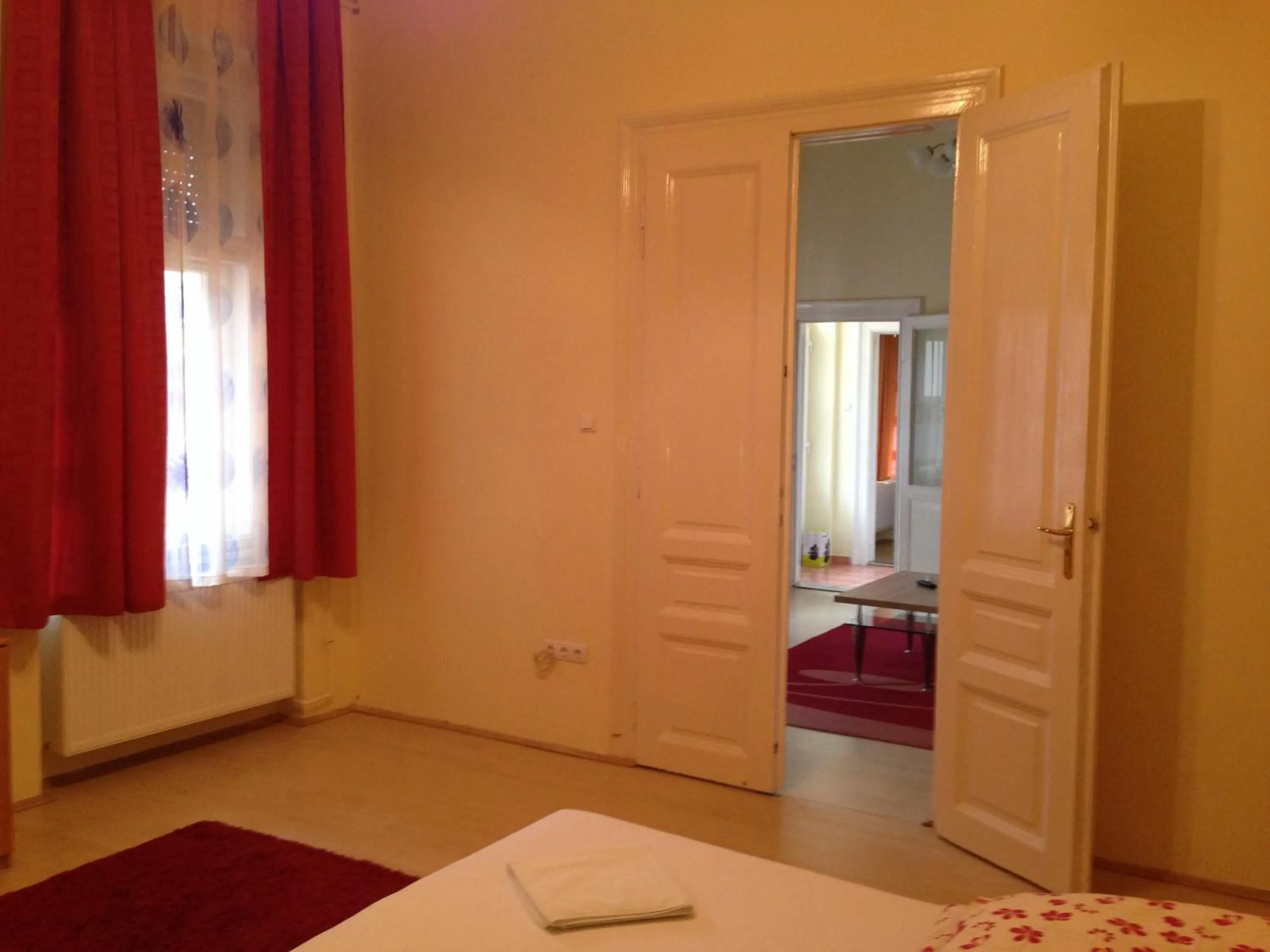 Bedroom, Bed in Péterfia Apartman