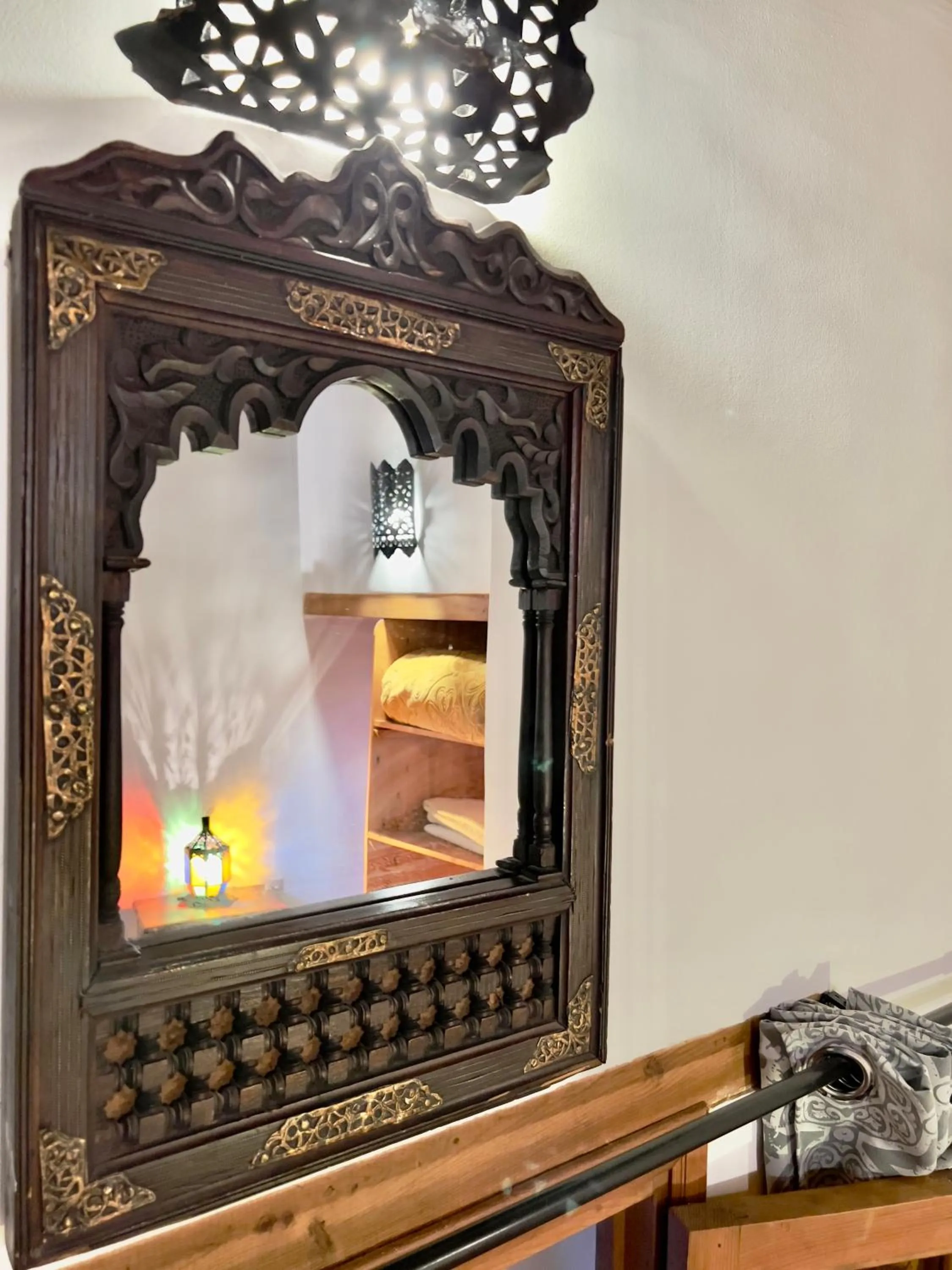 Decorative detail in Dar Bhija