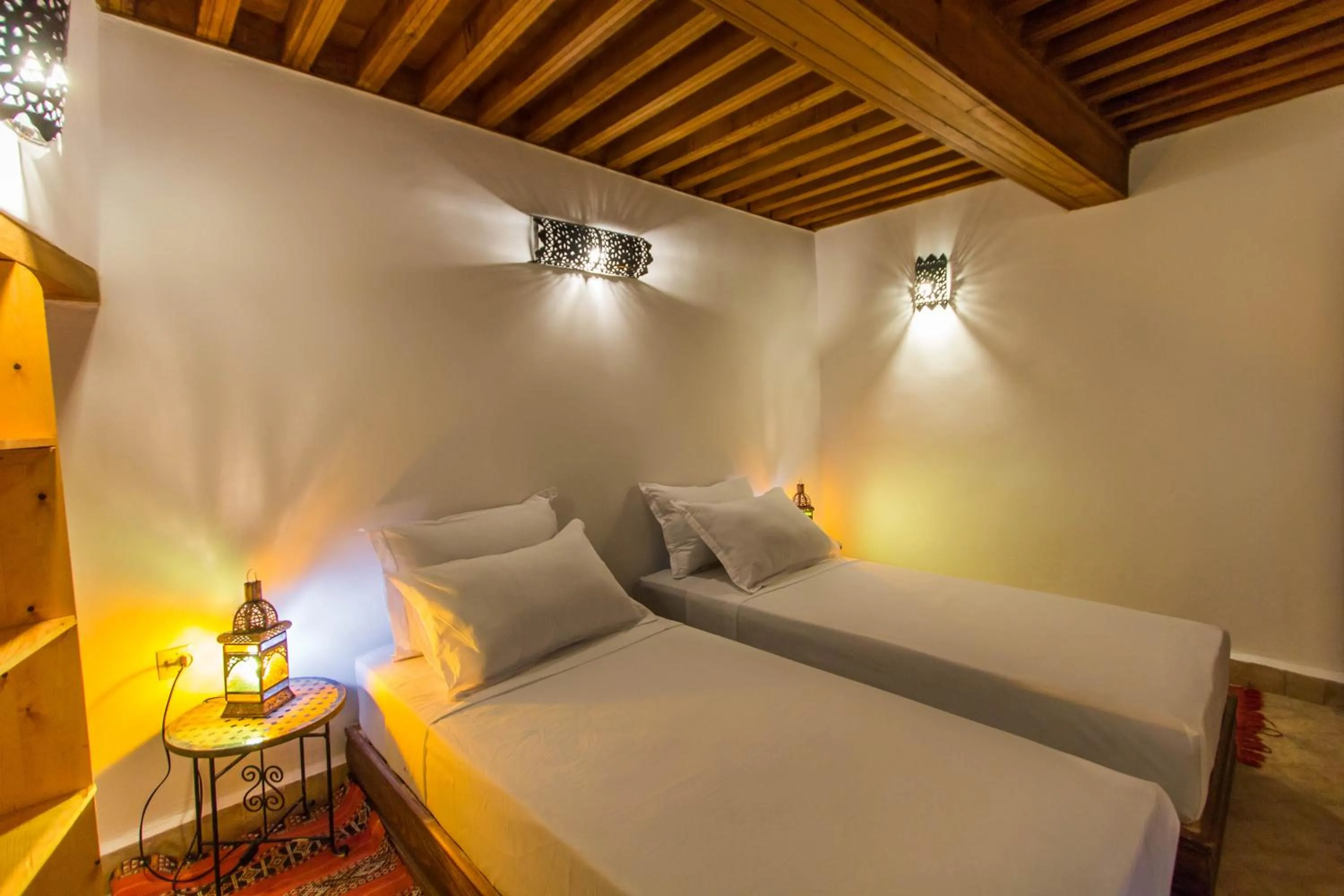 Bedroom, Bed in Dar Bhija