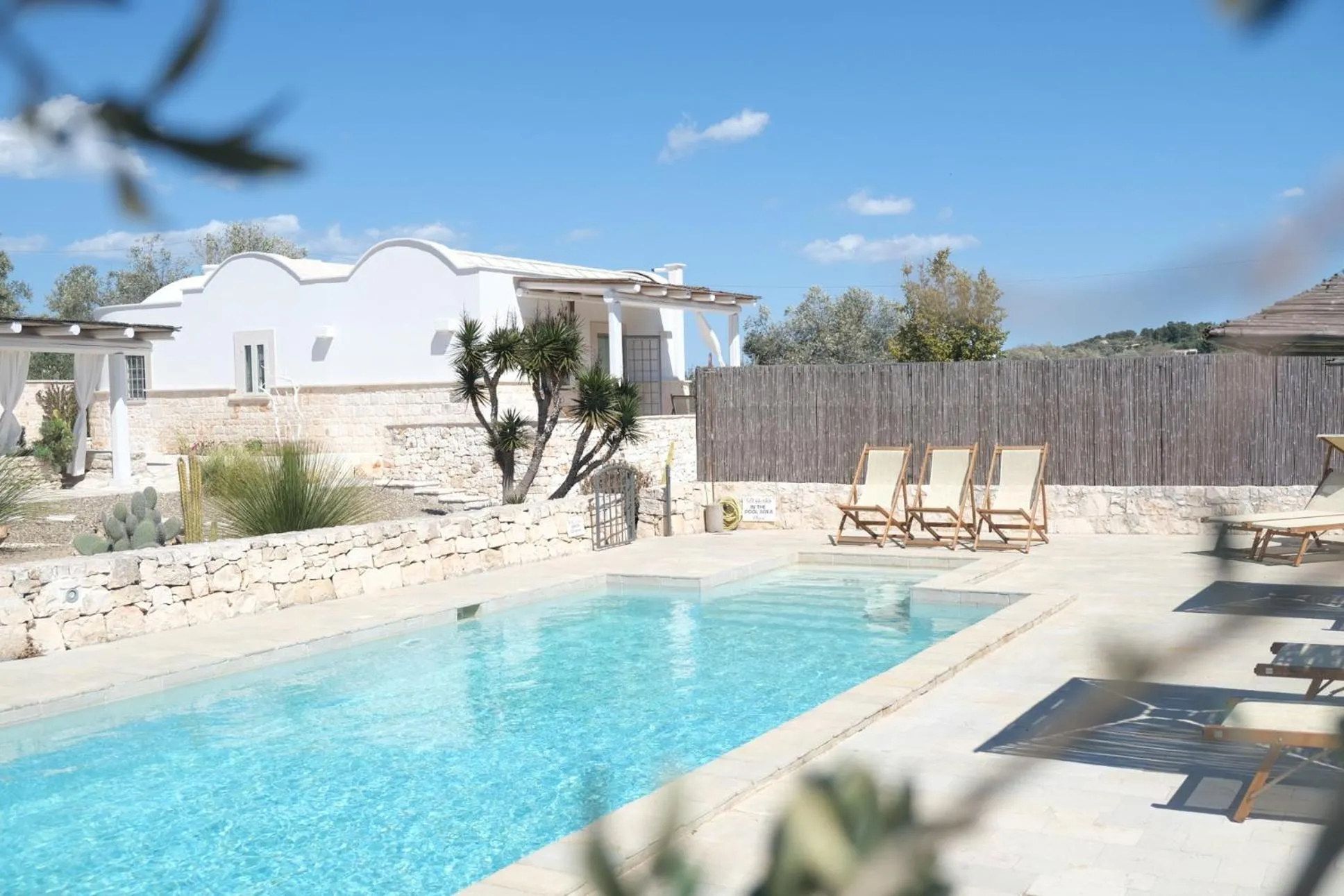 Property building in Regina di Ulivi