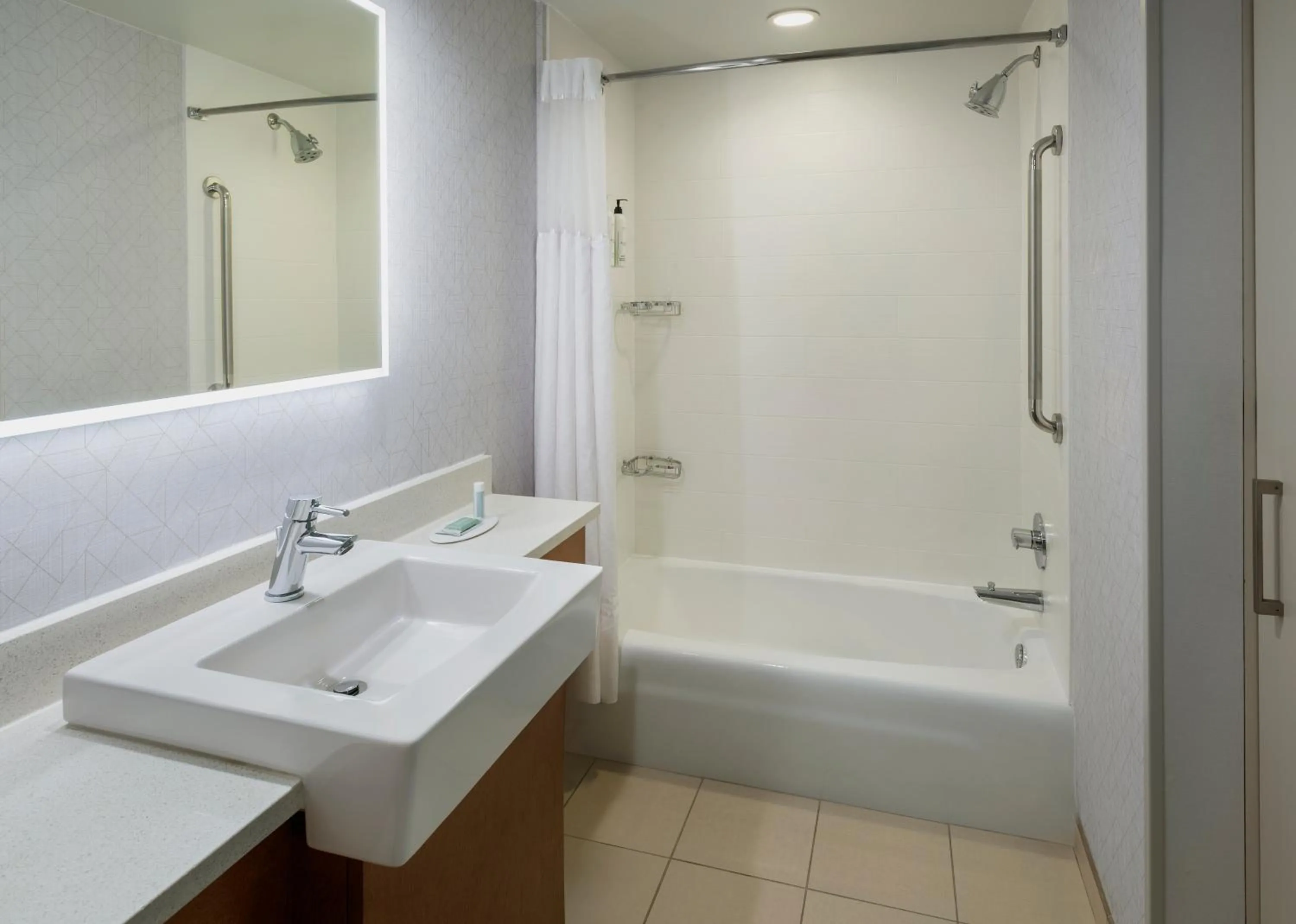 Bathroom in SpringHill Suites by Marriott Mount Laurel