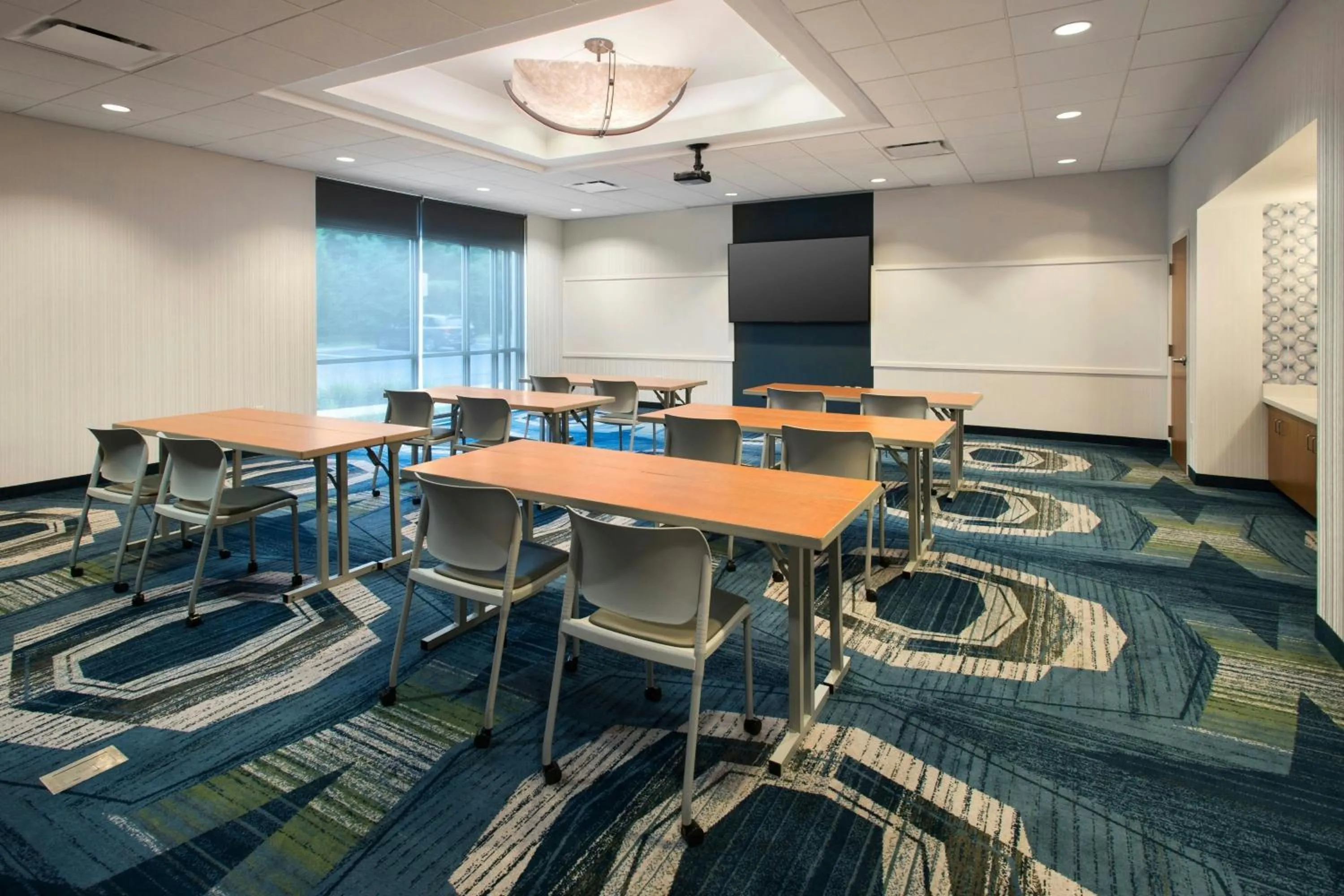 Meeting/conference room in SpringHill Suites by Marriott Mount Laurel