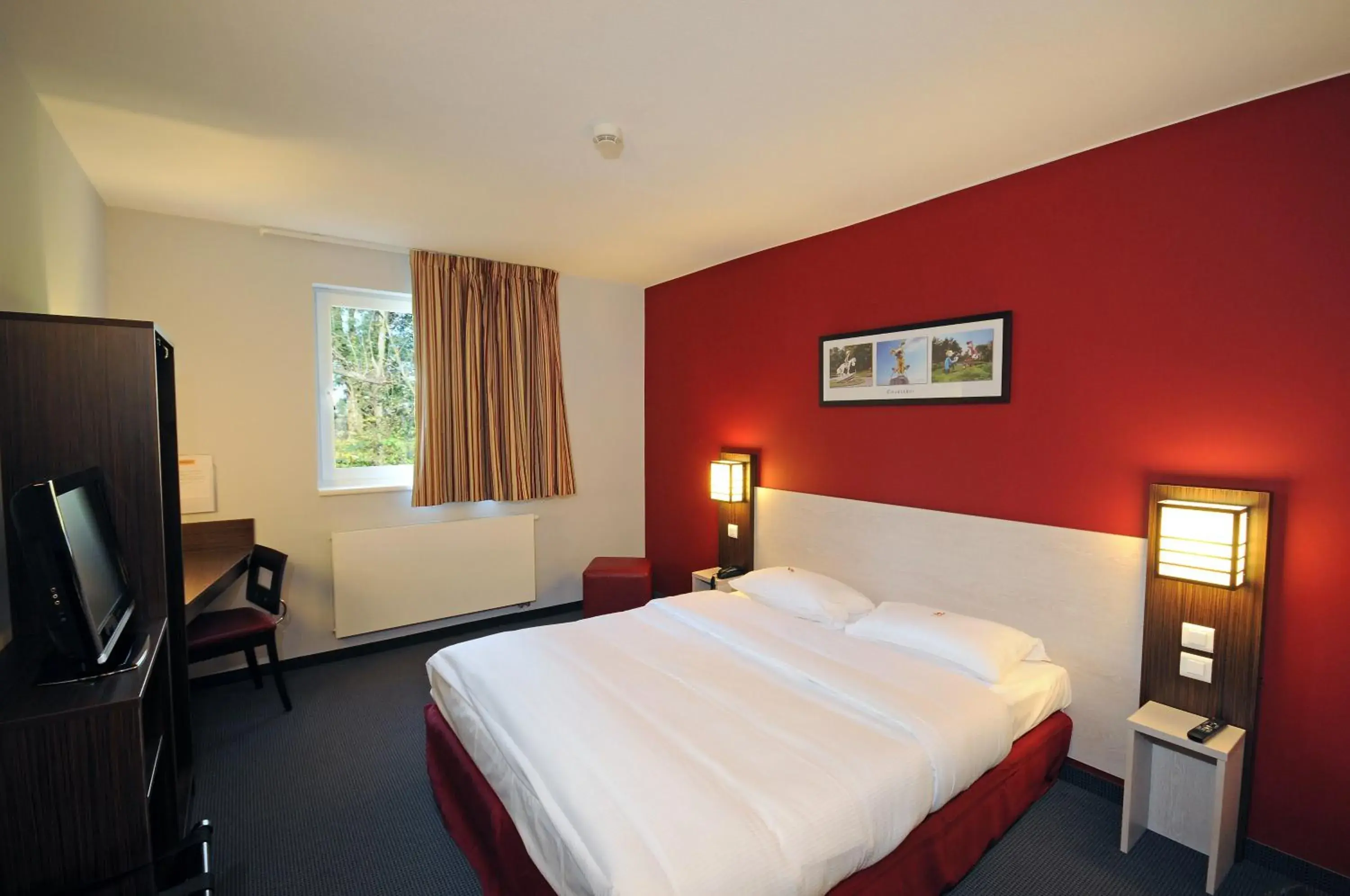 Double Room in DC Hotel Charleroi Airport Double Room in DC Hotel Charleroi Airport
