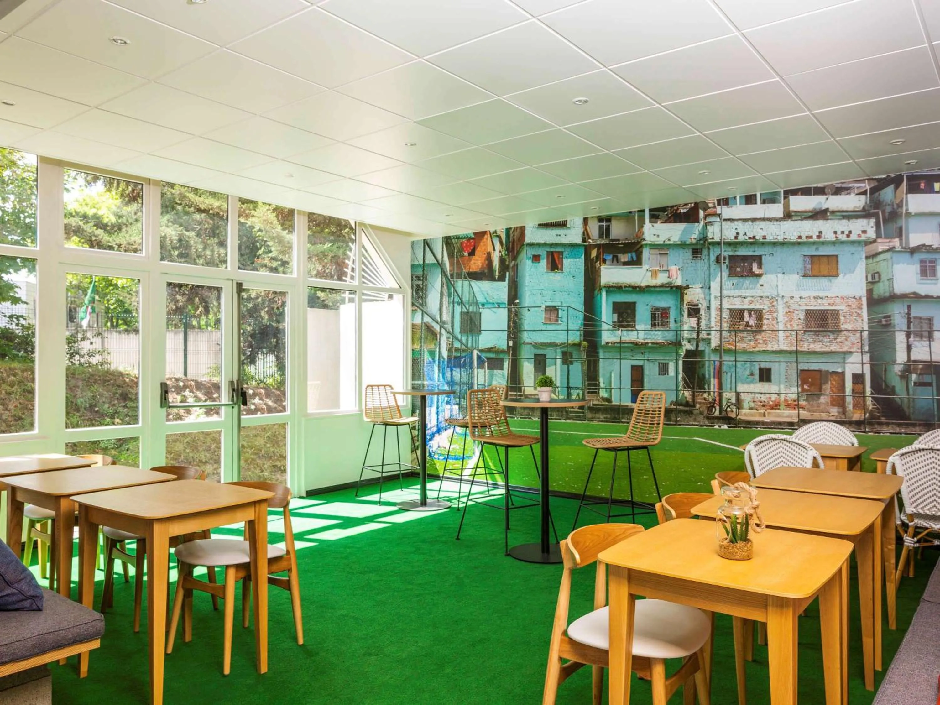 Restaurant/places to eat in Ibis Styles Bobigny Centre Préfecture