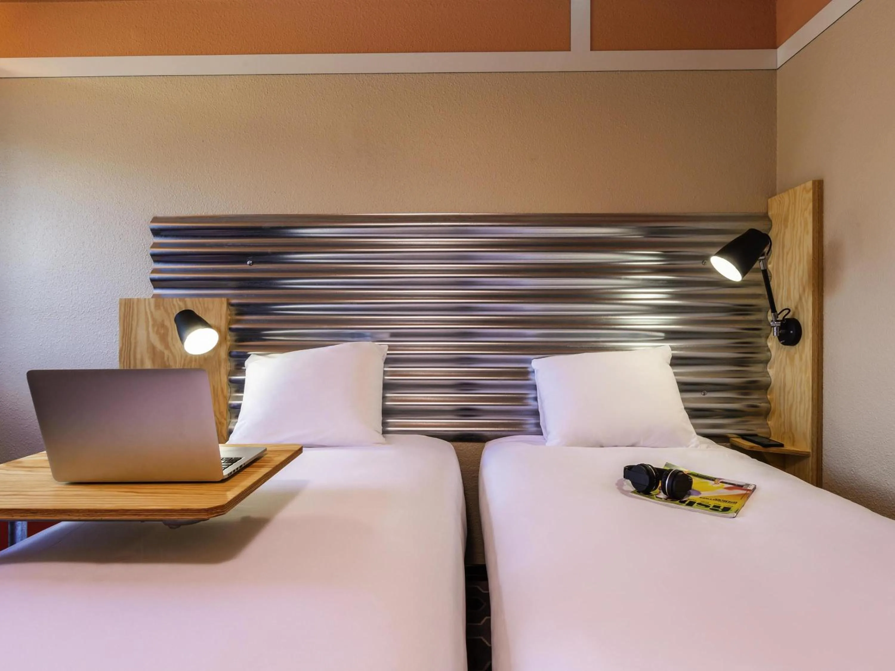 Bedroom, Bed in Ibis Styles Bobigny Centre Préfecture