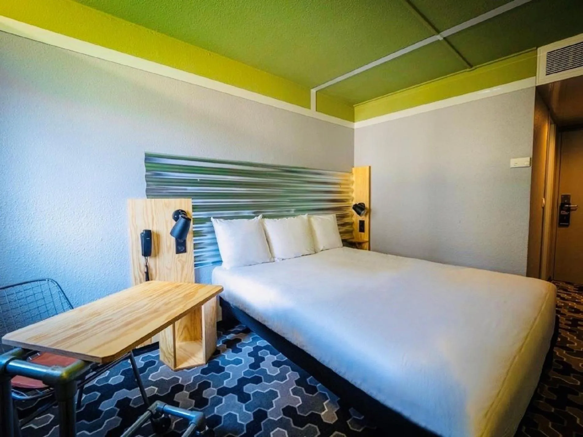 Photo of the whole room, Bed in Ibis Styles Bobigny Centre Préfecture
