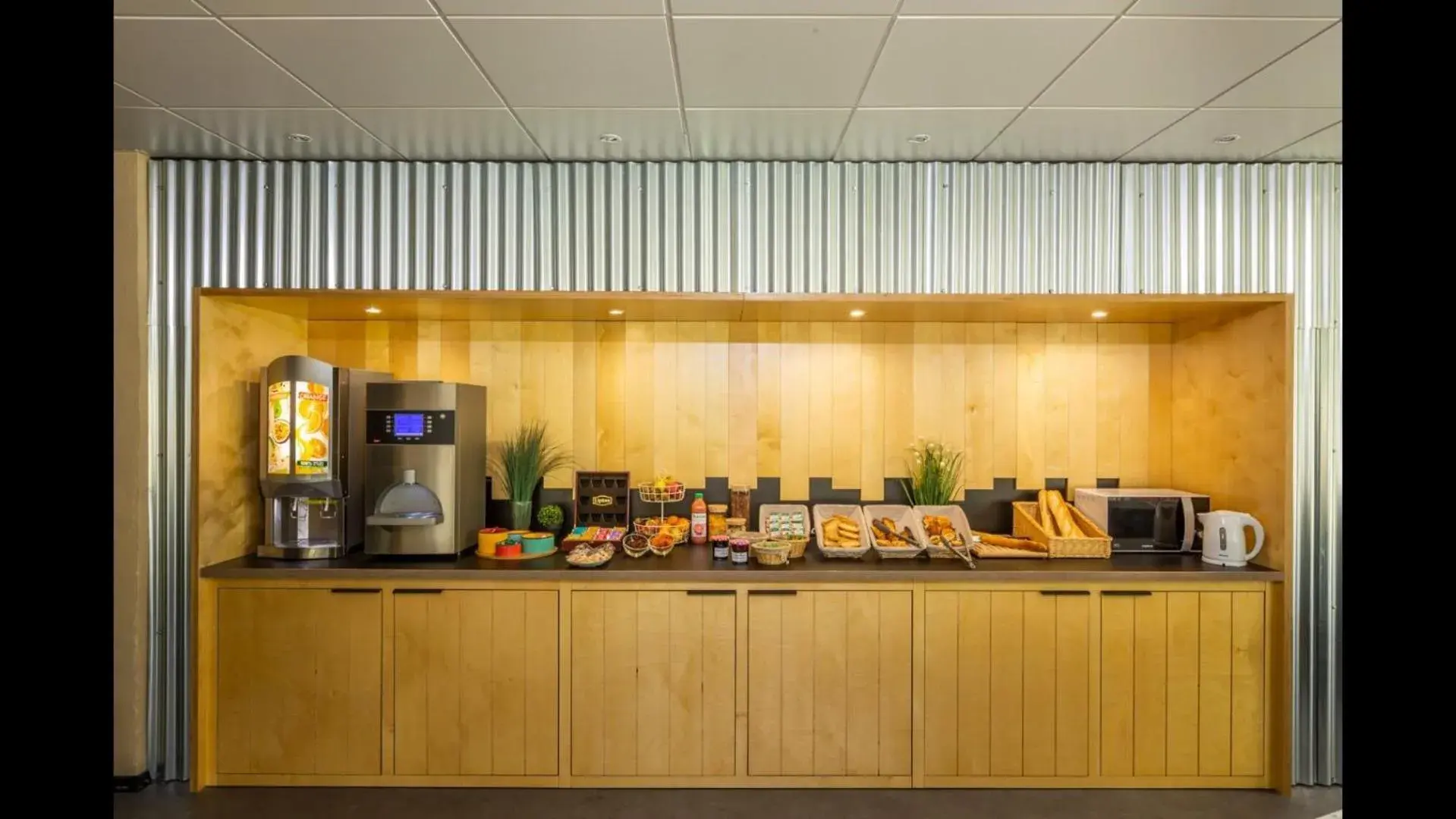 Lounge or bar in Ibis Styles Bobigny Centre Préfecture Lounge or bar in Ibis Styles Bobigny Centre Préfecture