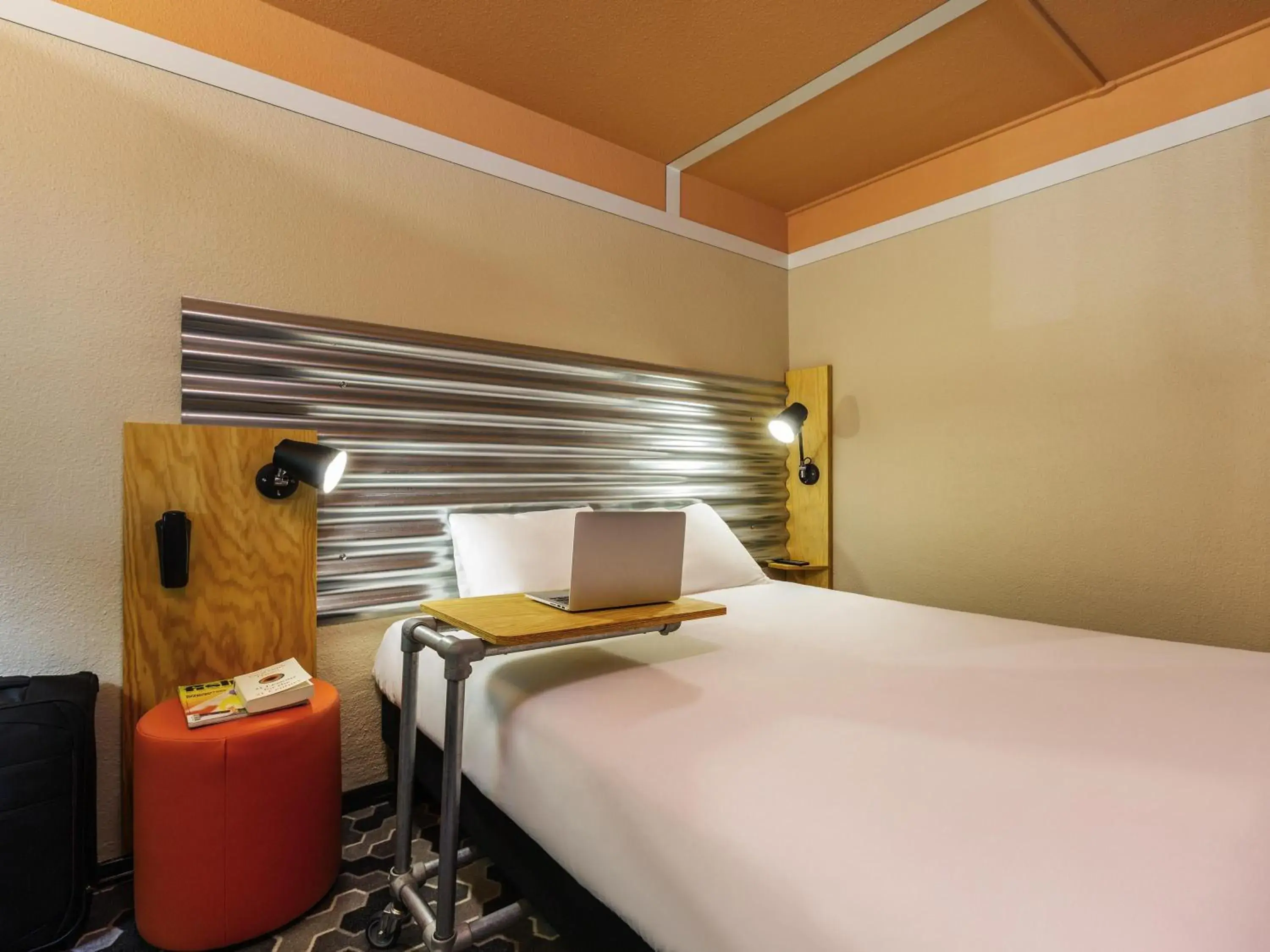 Bedroom, Bed in Ibis Styles Bobigny Centre Préfecture Bedroom, Bed in Ibis Styles Bobigny Centre Préfecture