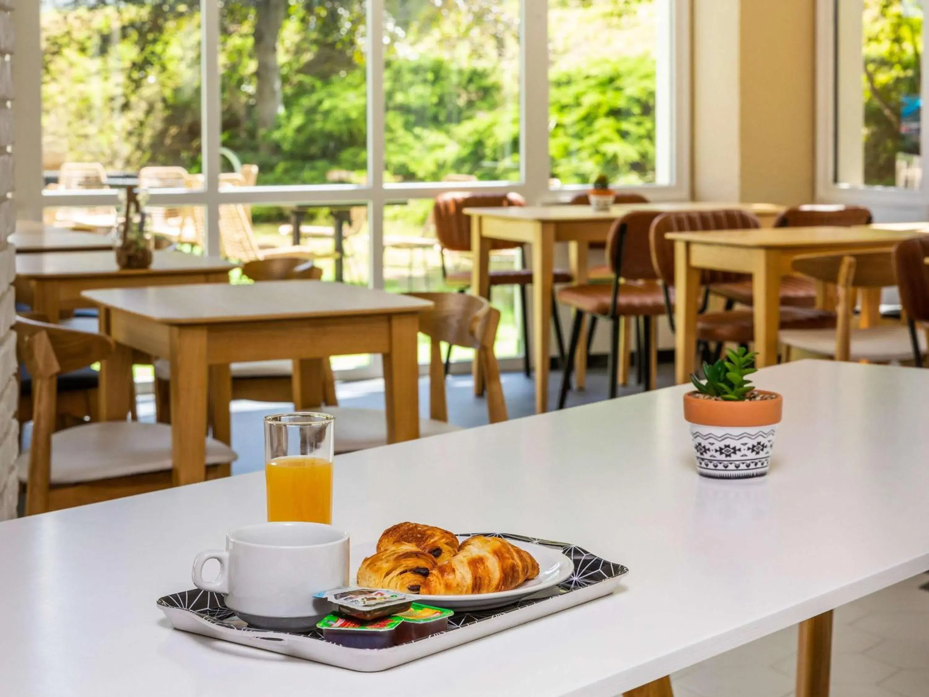 Breakfast in Ibis Styles Bobigny Centre Préfecture Breakfast in Ibis Styles Bobigny Centre Préfecture